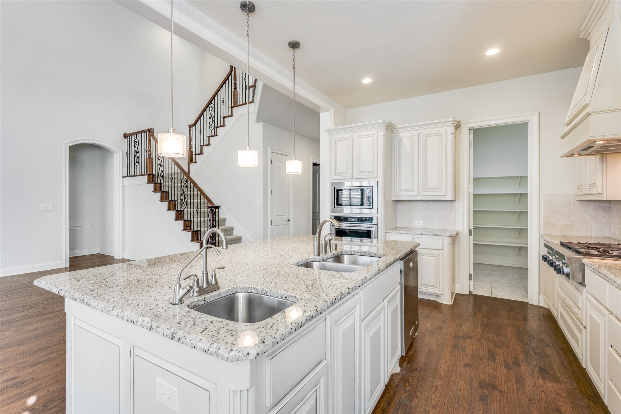 1407 Bridle Boulevard Frisco TX 75036