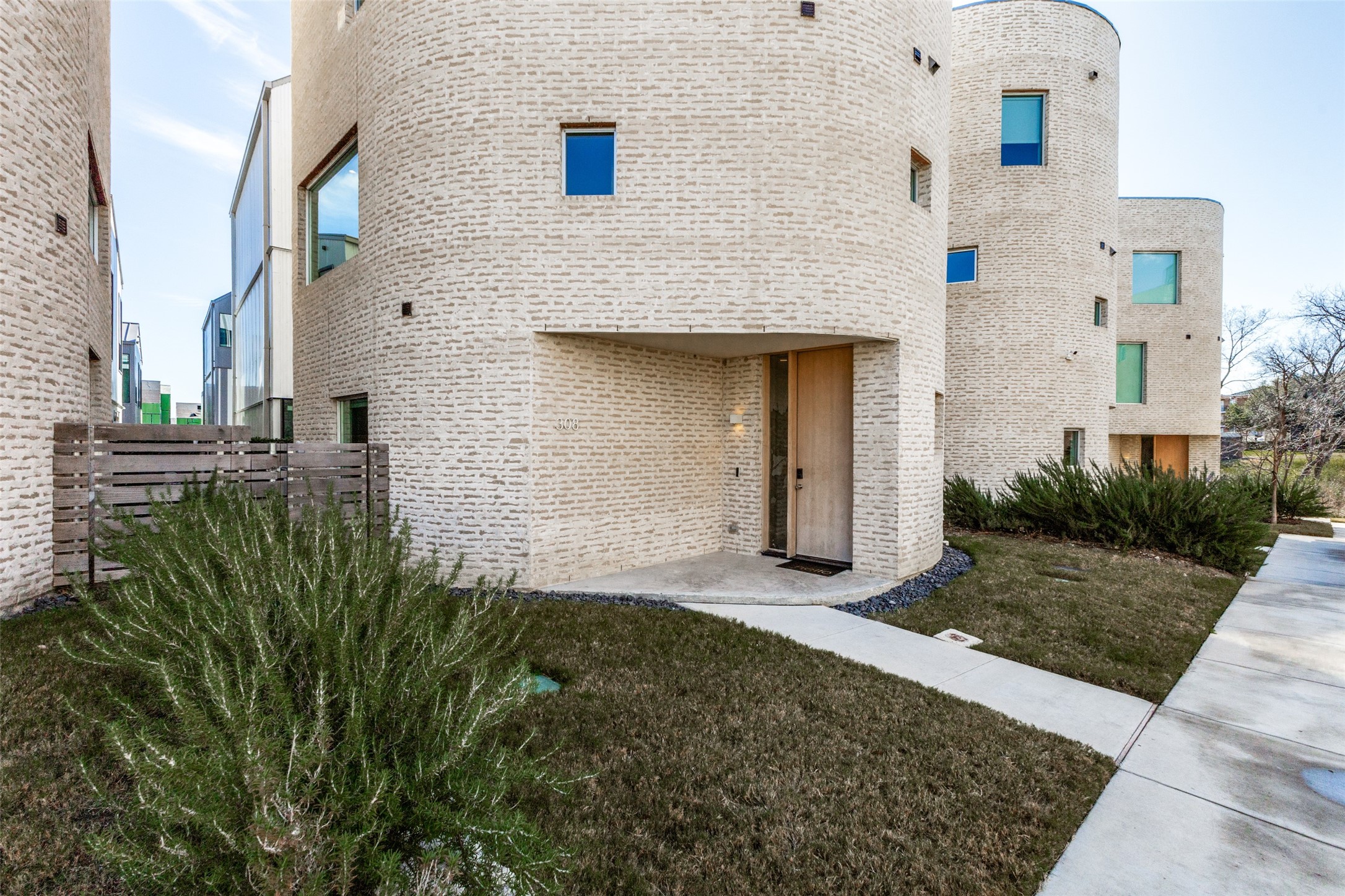 308 Blackland Court Dallas TX 75243