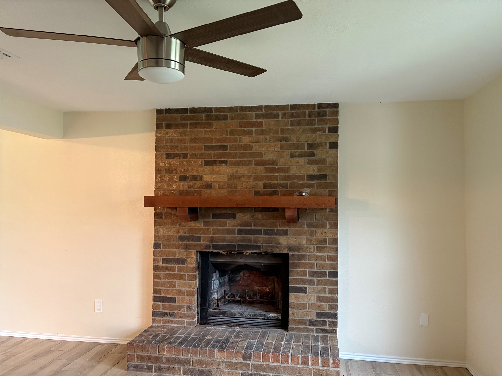 107 Iberis Court Arlington TX 76018