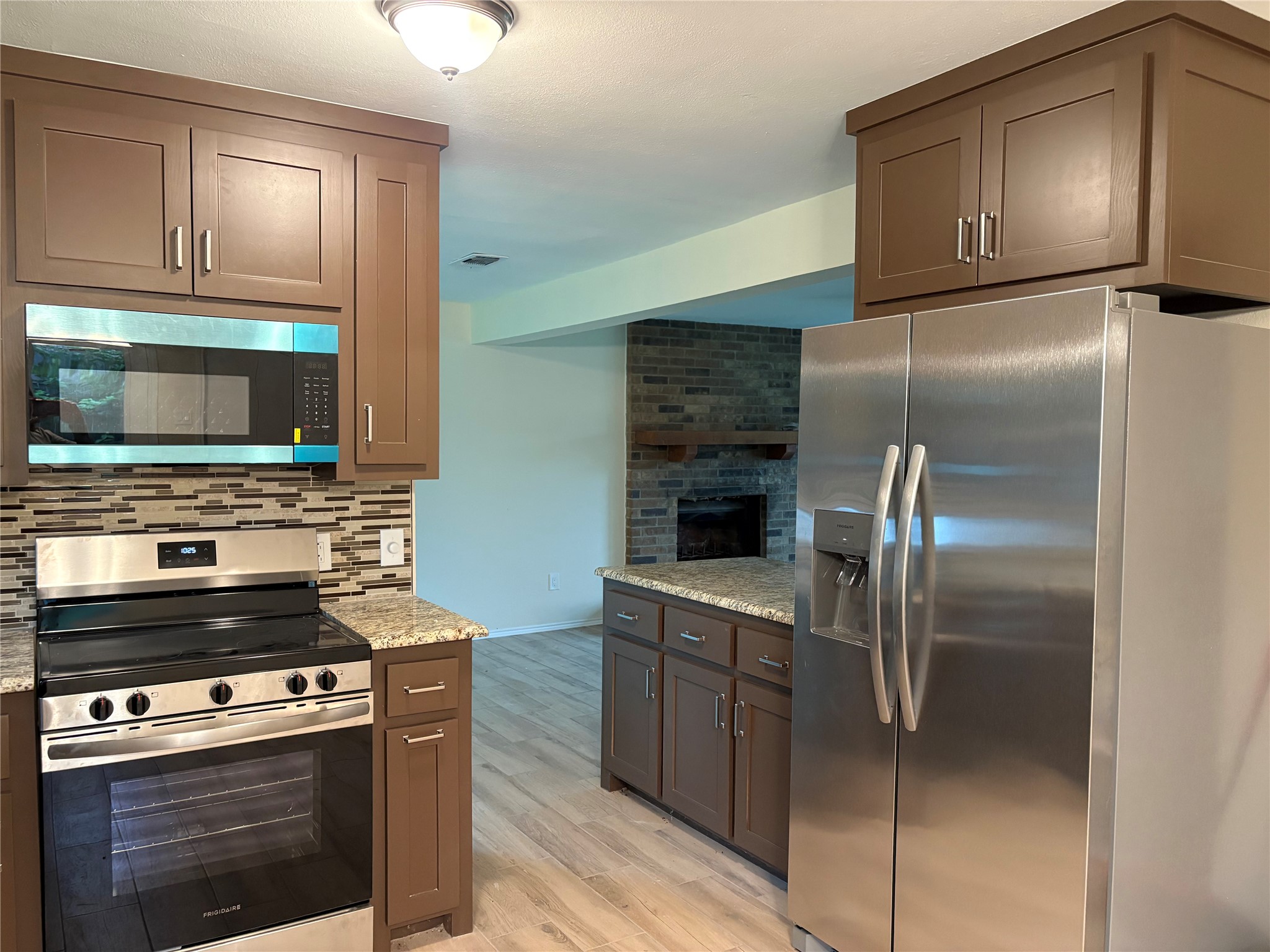 107 Iberis Court Arlington TX 76018