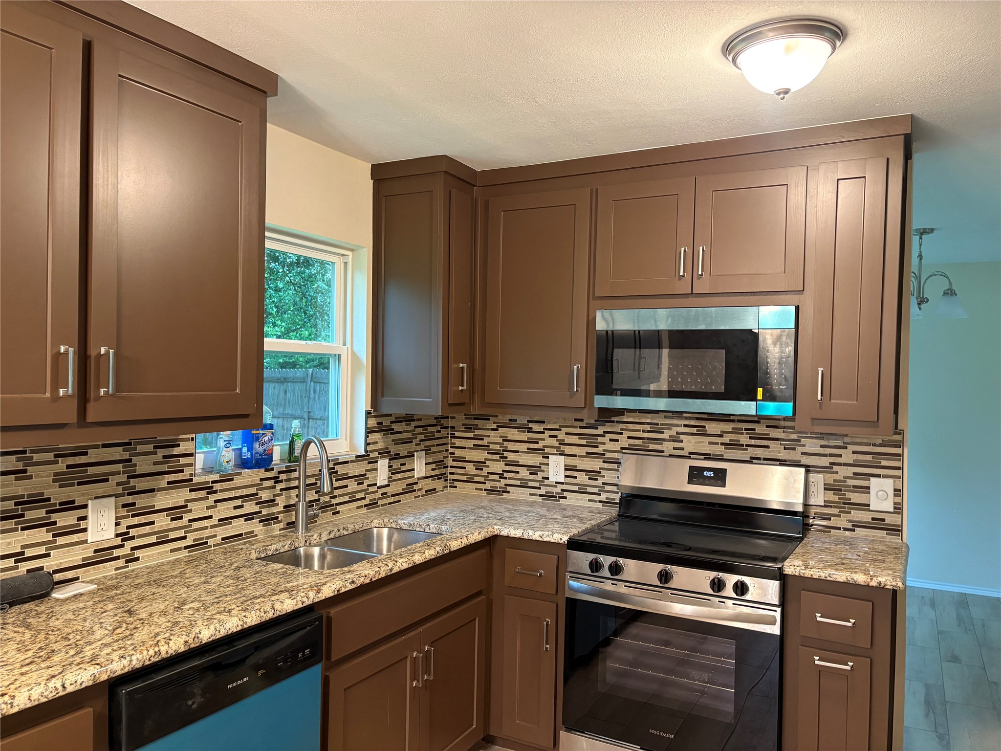 107 Iberis Court Arlington TX 76018