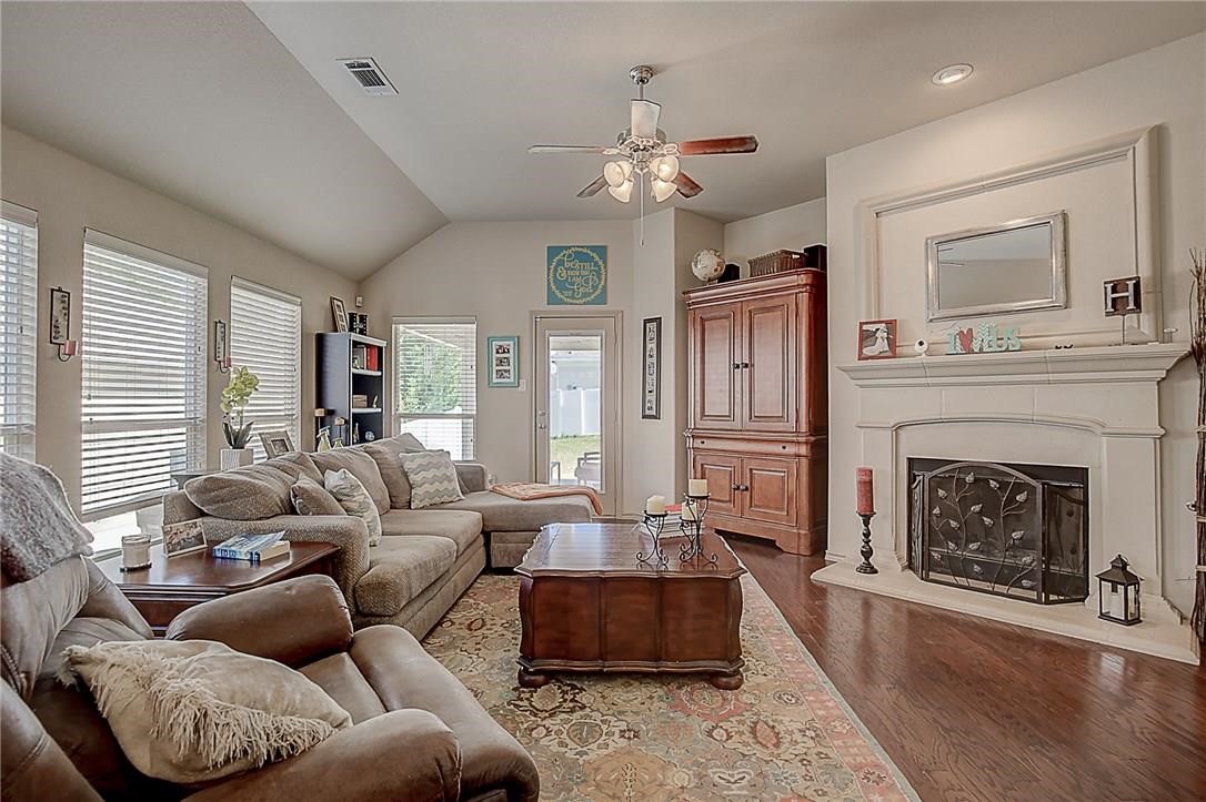 5009 Holliday Drive Fort Worth TX 76244
