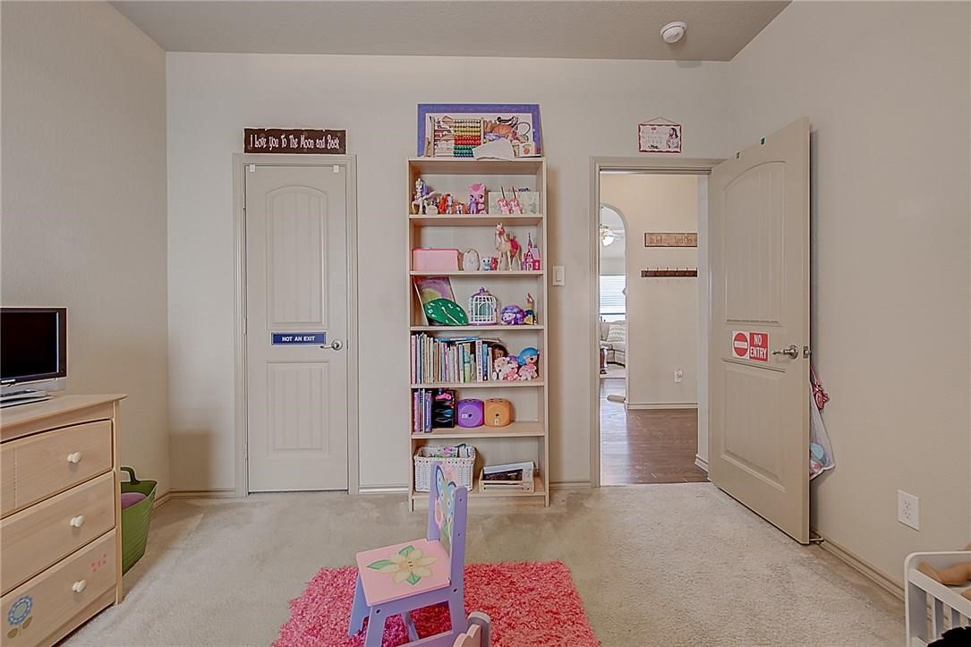 5009 Holliday Drive Fort Worth TX 76244