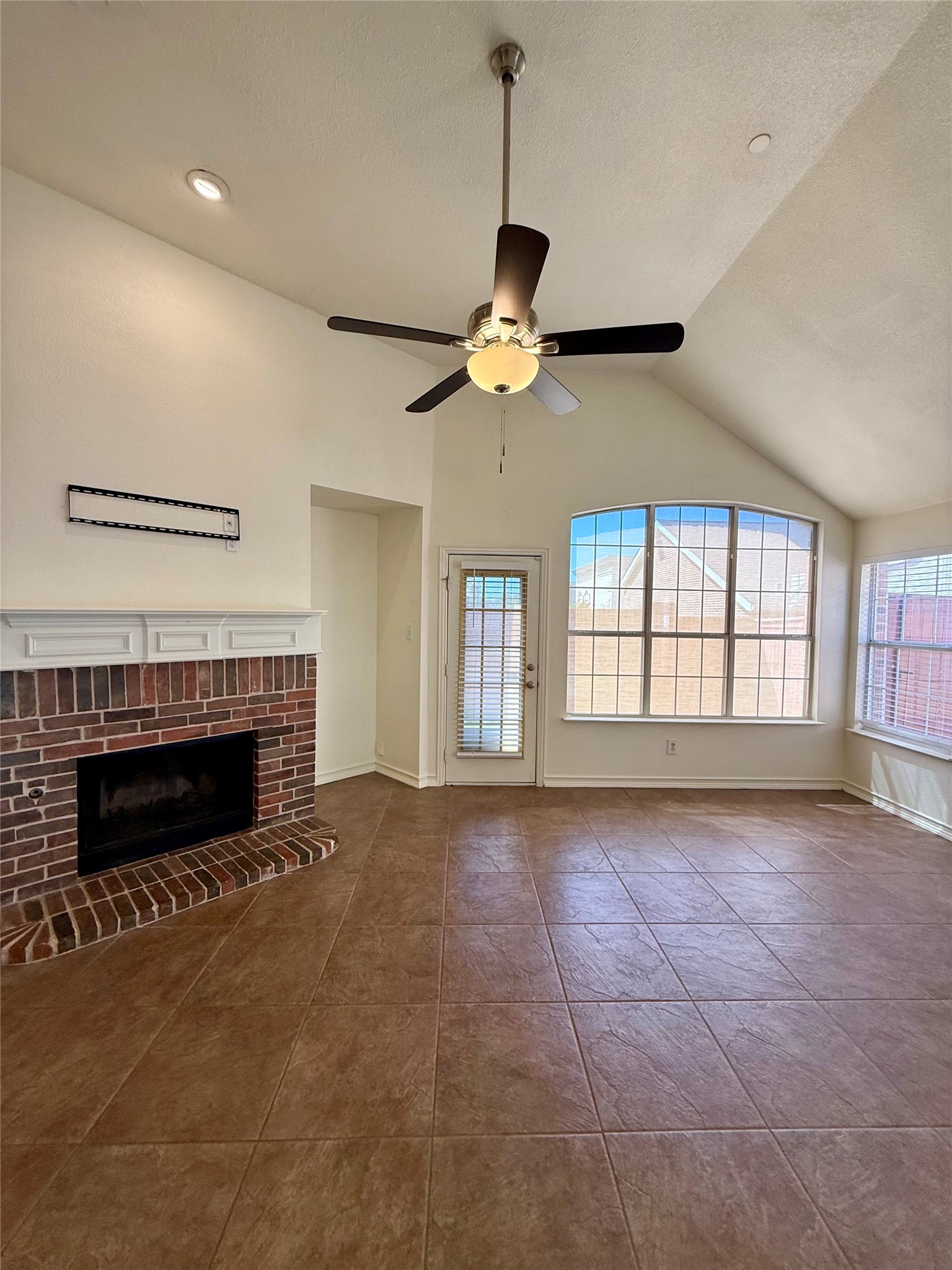 555 Southridge Way Irving TX 75063