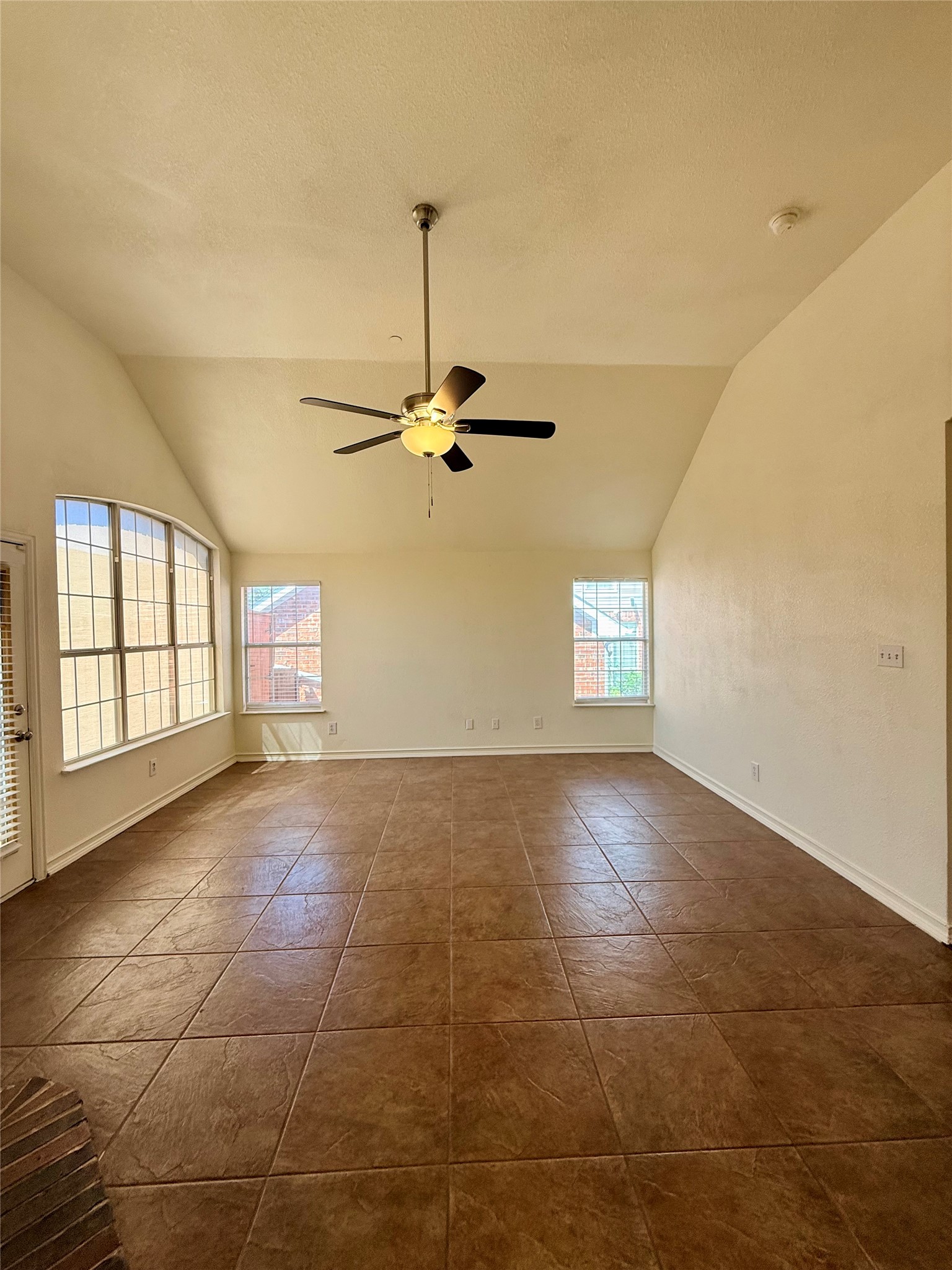 555 Southridge Way Irving TX 75063