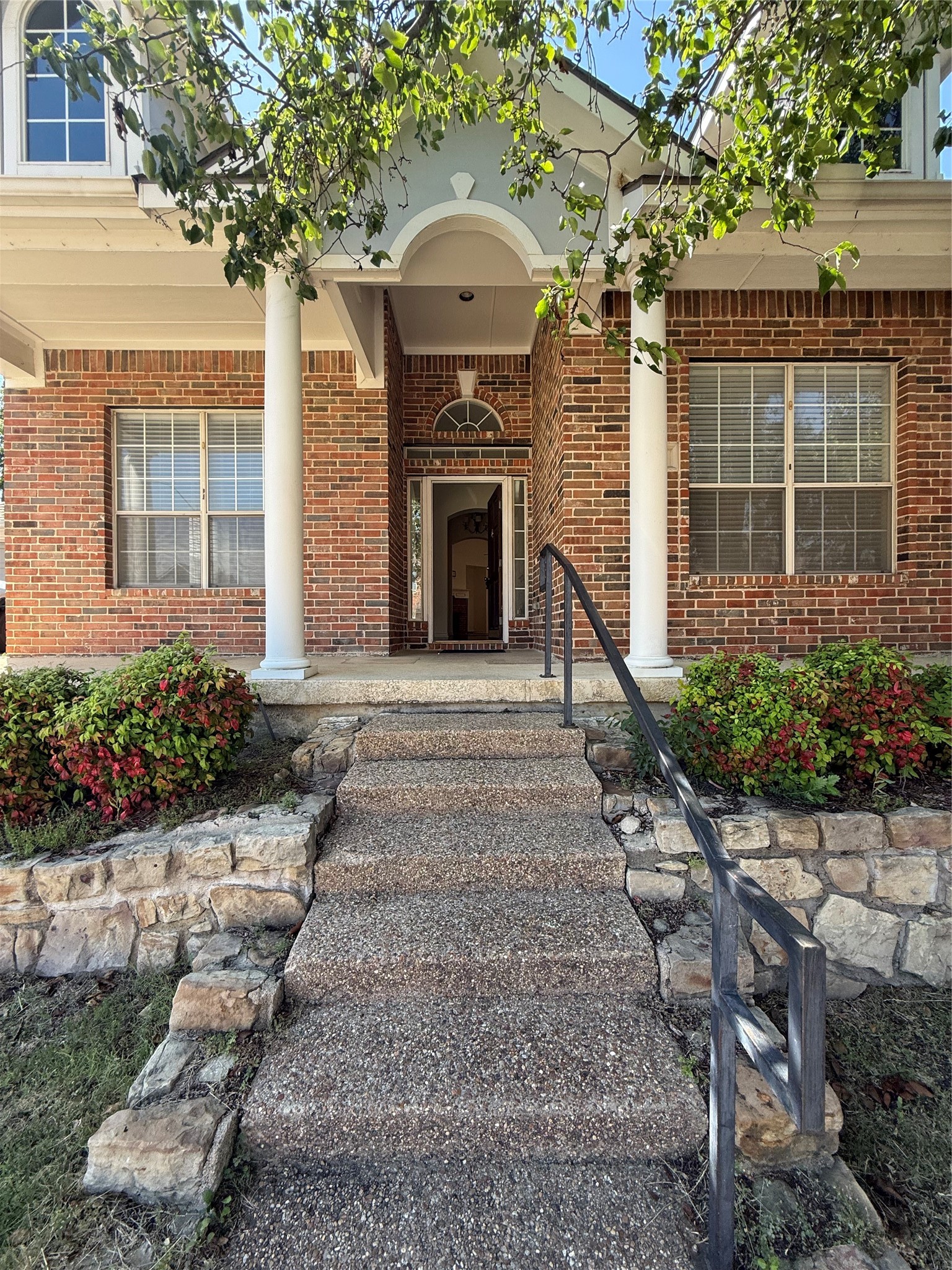555 Southridge Way Irving TX 75063