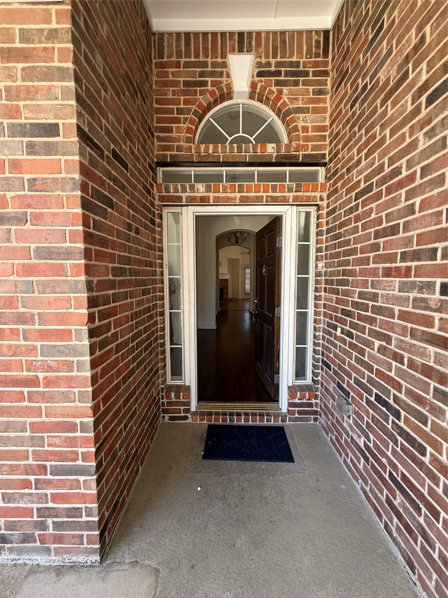 555 Southridge Way Irving TX 75063