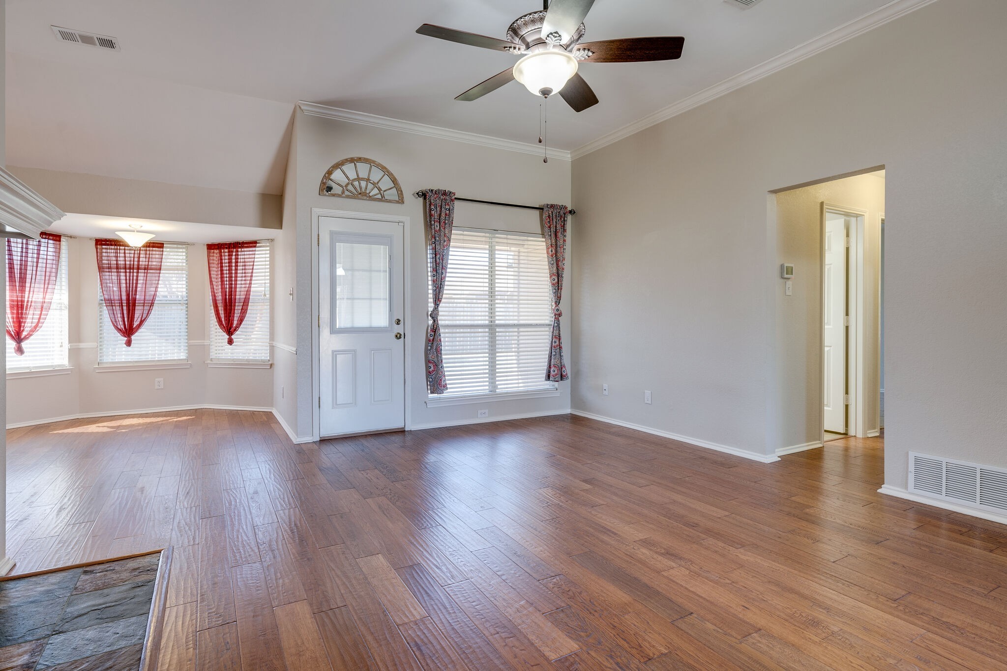 7317 Amber Drive Watauga TX 76148