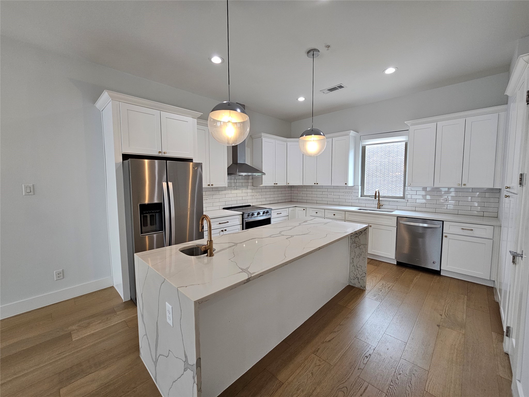 2620 Valley View Lane Farmers Branch TX 75234