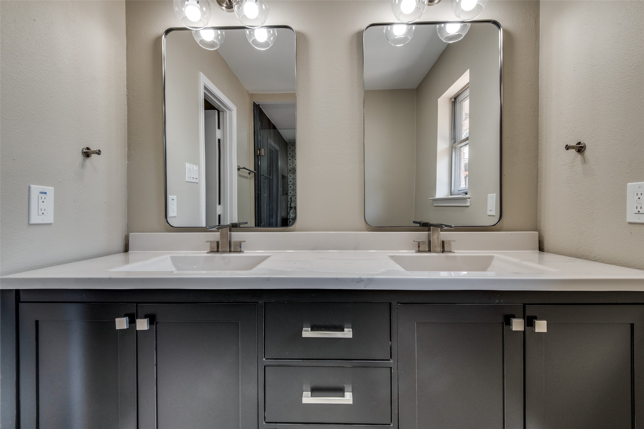 10908 Colbert Way Dallas TX 75218