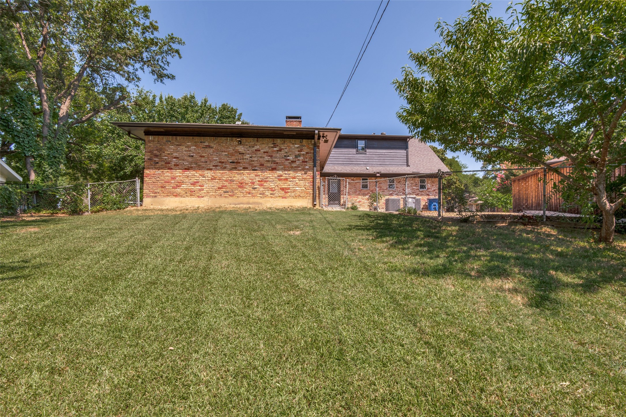 10908 Colbert Way Dallas TX 75218