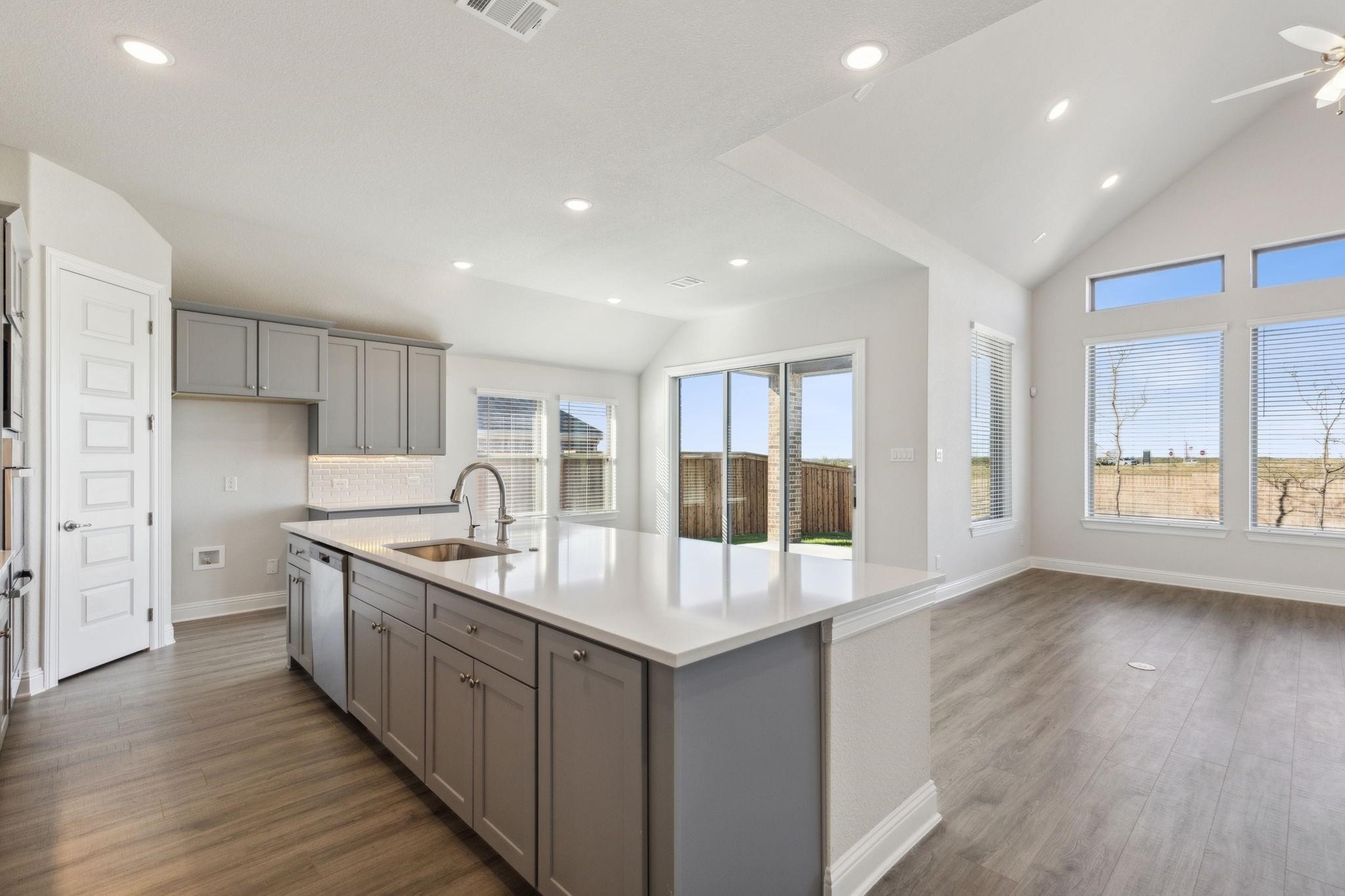 3913 Ashland Avenue Midlothian TX 76065