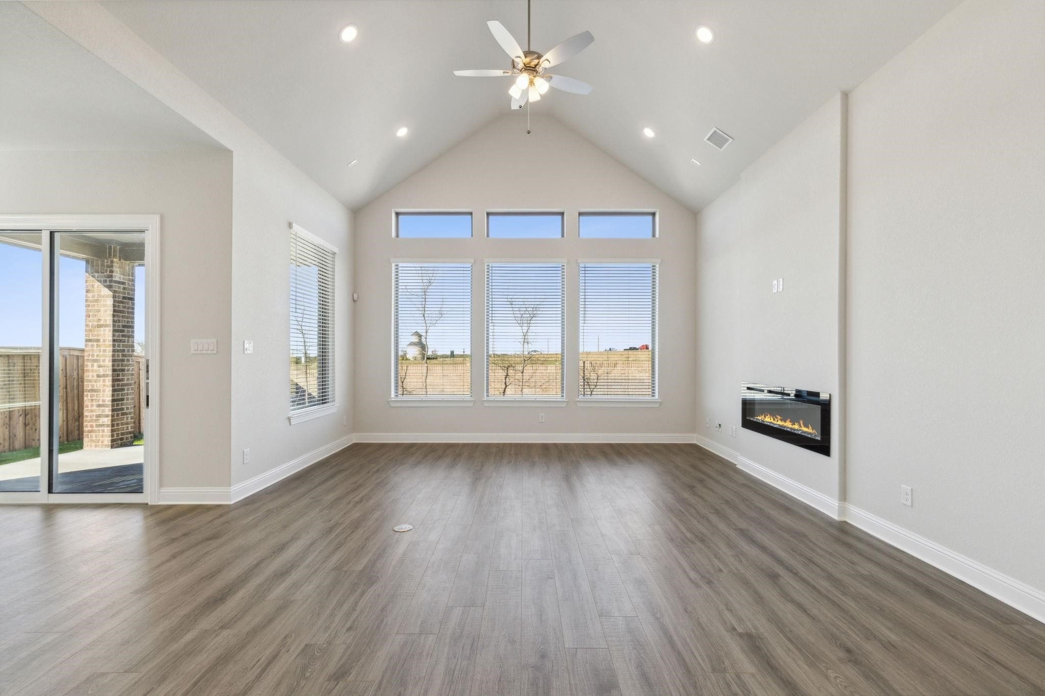 3913 Ashland Avenue Midlothian TX 76065