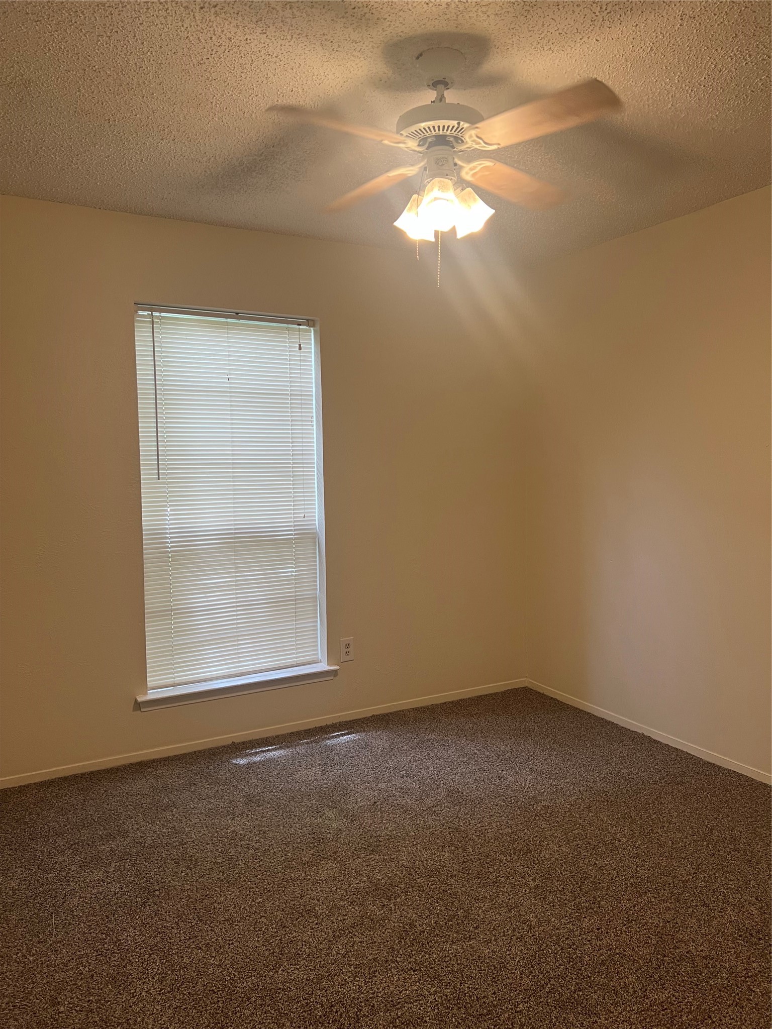 1400 Long Shadow Lane Mesquite TX 75149