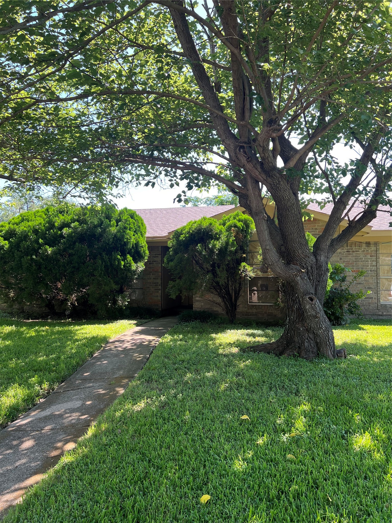 1400 Long Shadow Lane Mesquite TX 75149