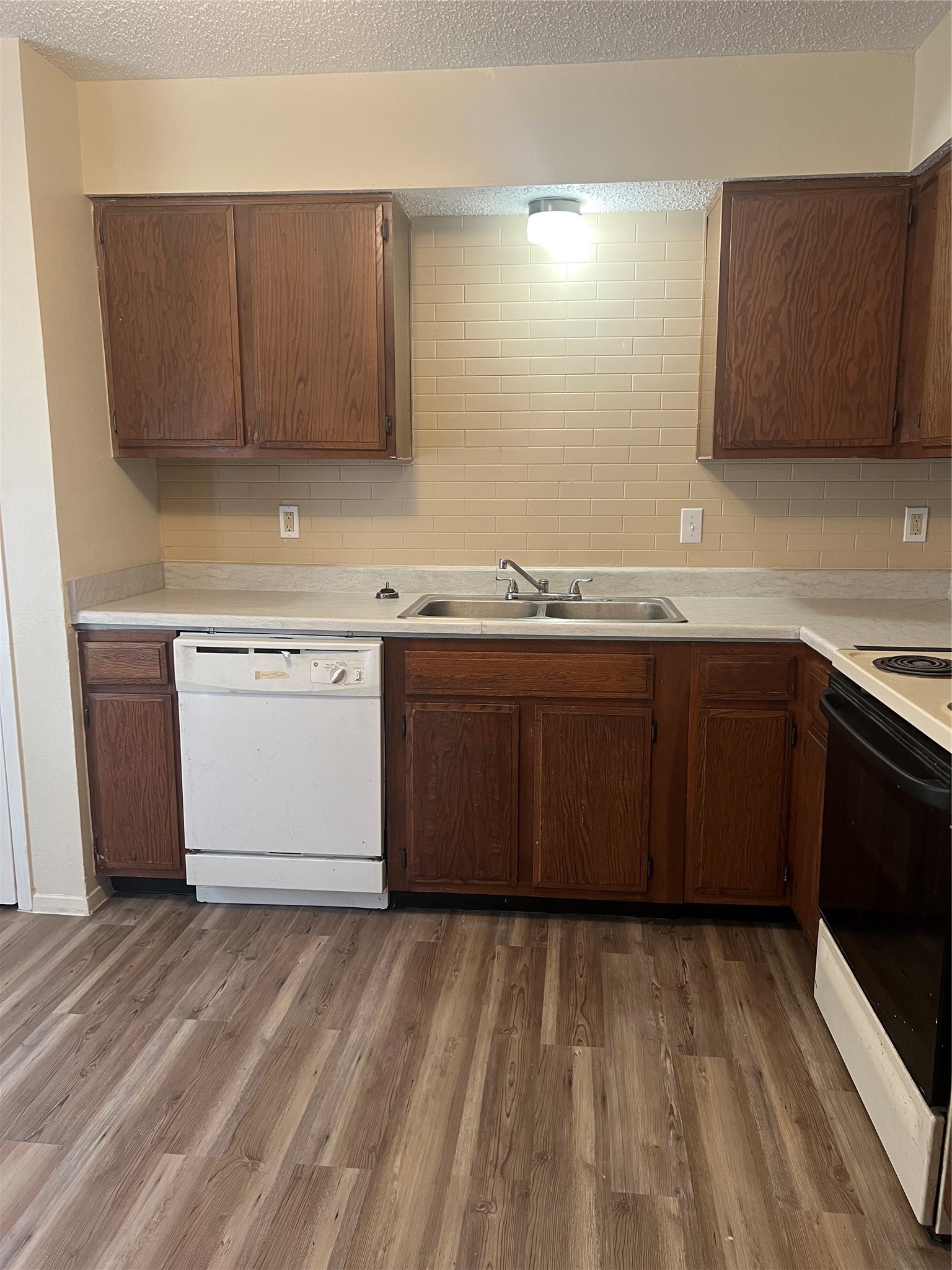 1400 Long Shadow Lane Mesquite TX 75149
