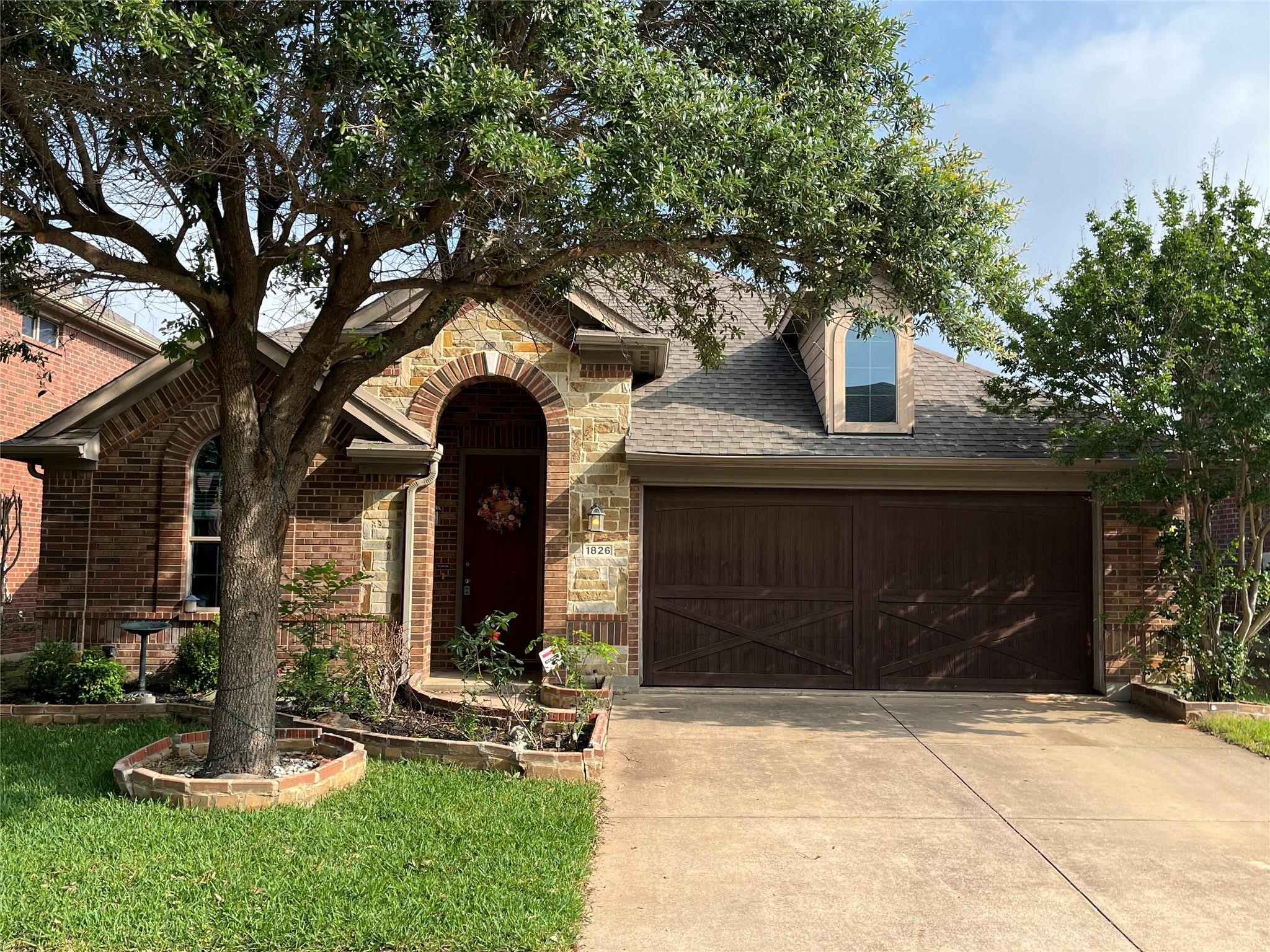 1826 Long Bow Trail Euless TX 76040