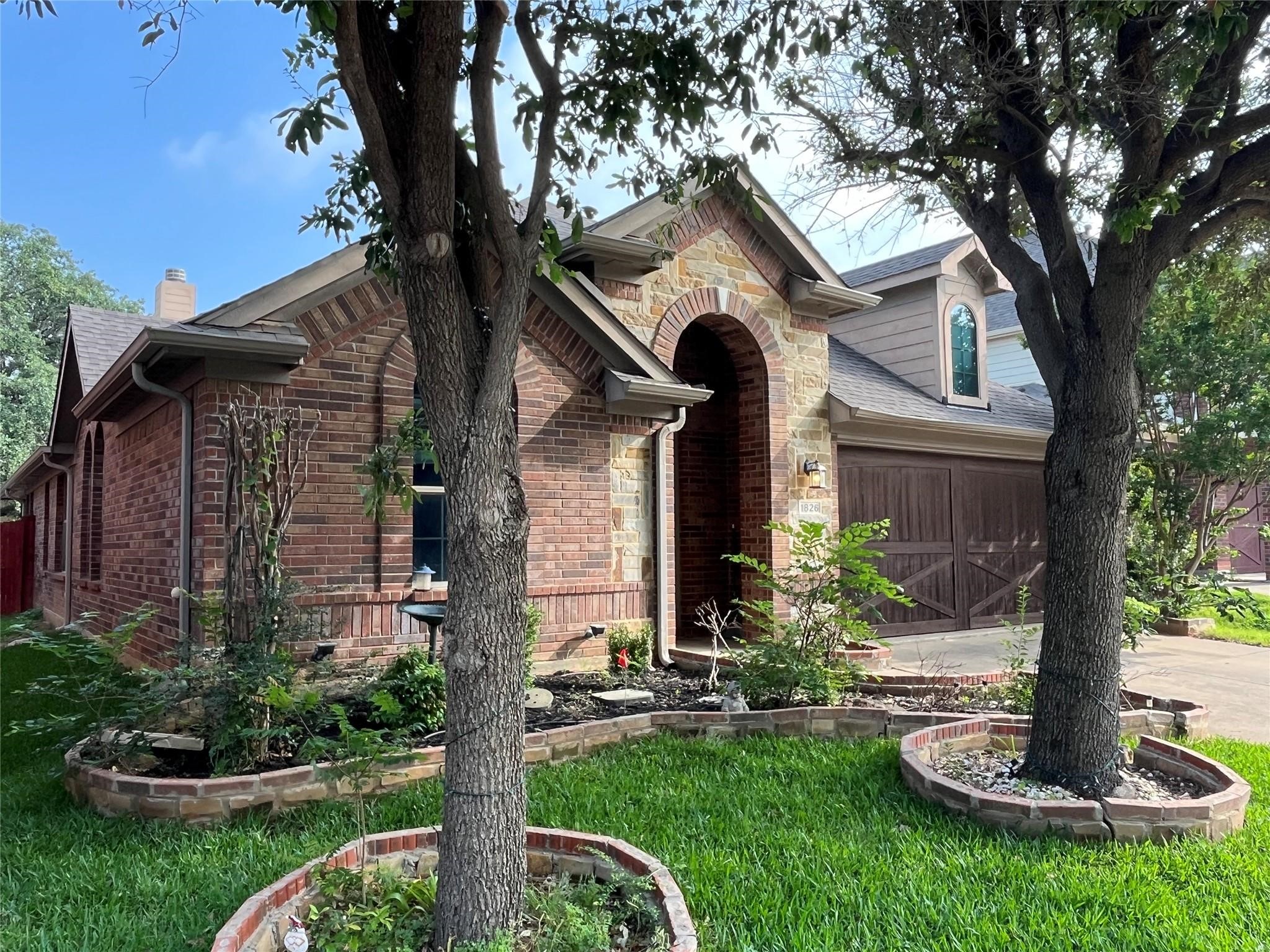 1826 Long Bow Trail Euless TX 76040