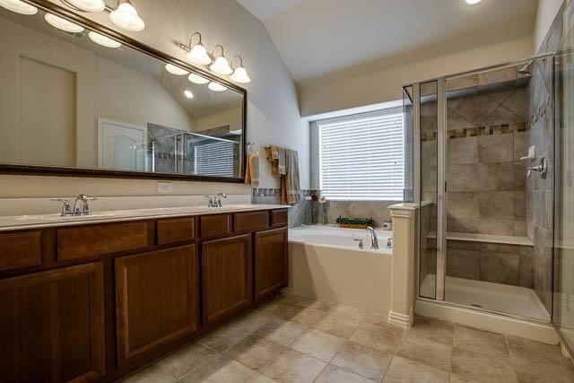 1826 Long Bow Trail Euless TX 76040