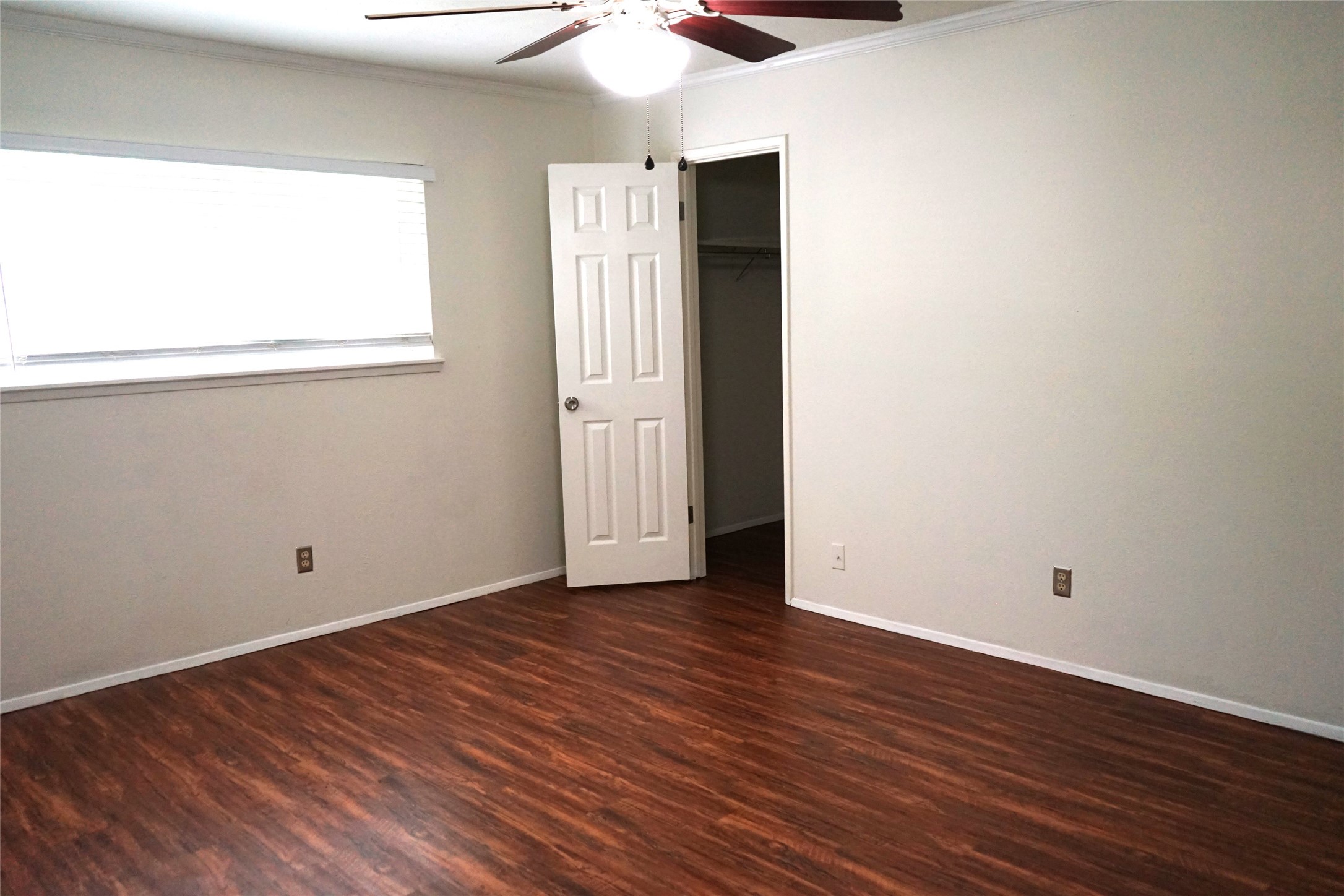 608 Hillcrest Street Mansfield TX 76063