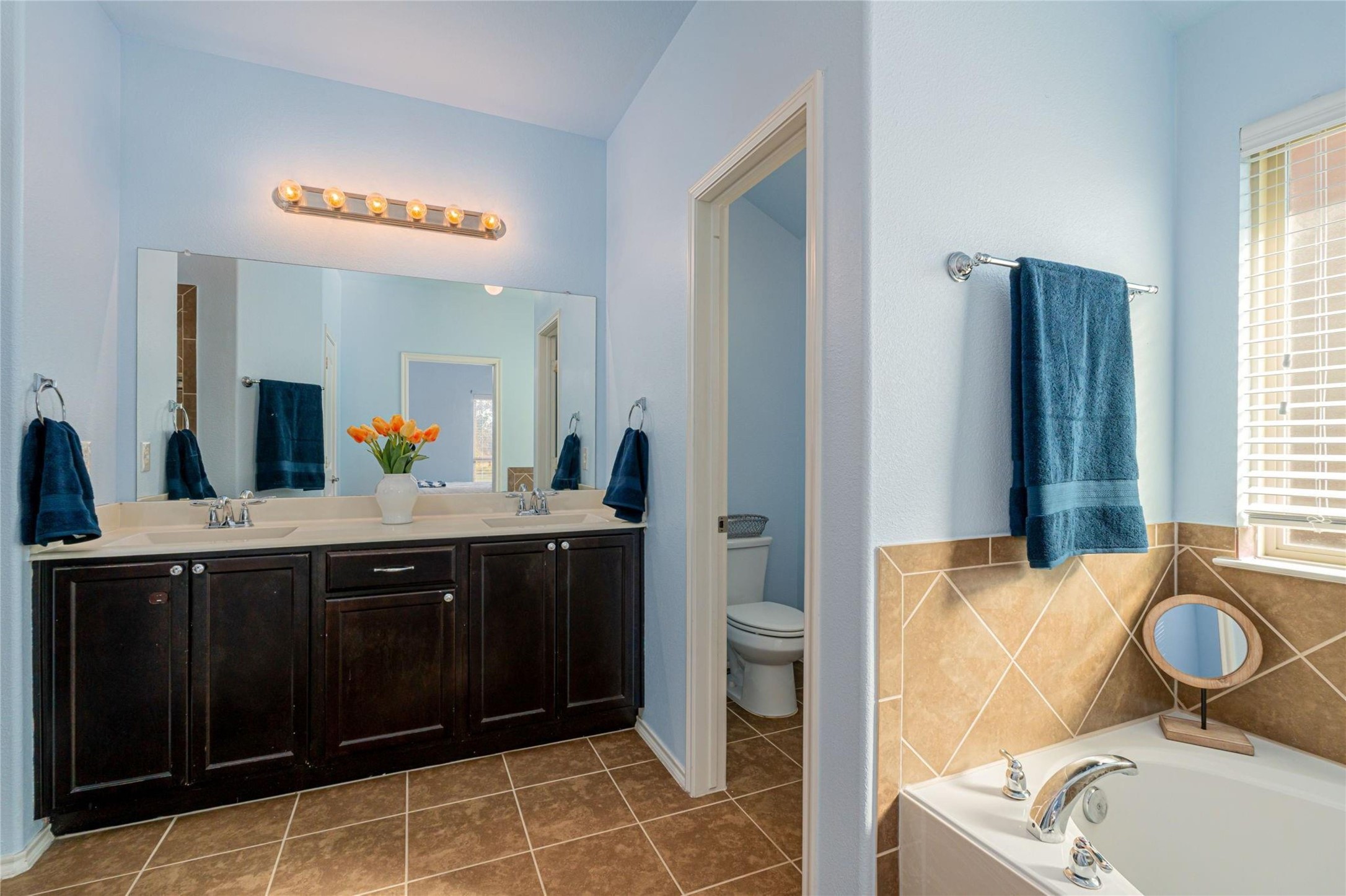 832 Cheyenne Drive Aubrey TX 76227
