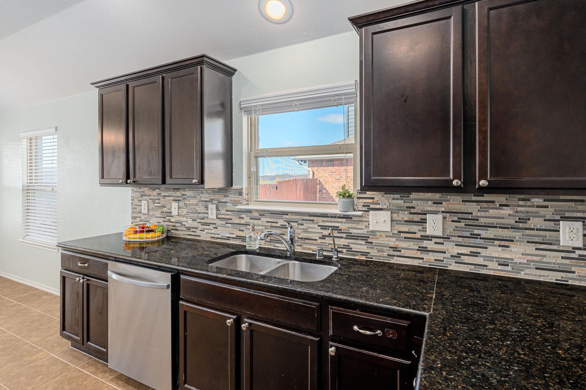 832 Cheyenne Drive Aubrey TX 76227