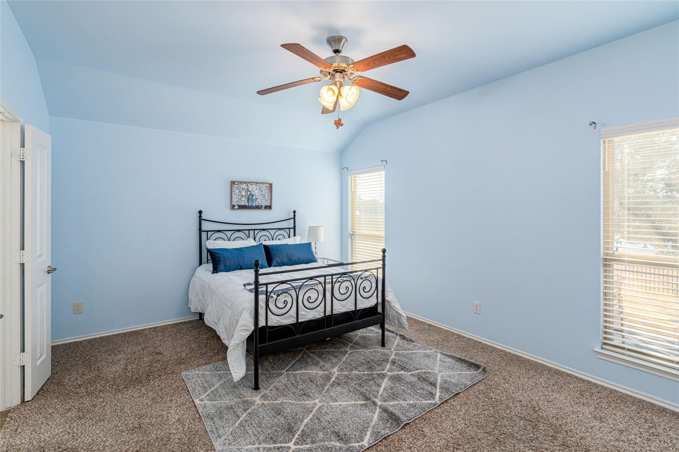 832 Cheyenne Drive Aubrey TX 76227