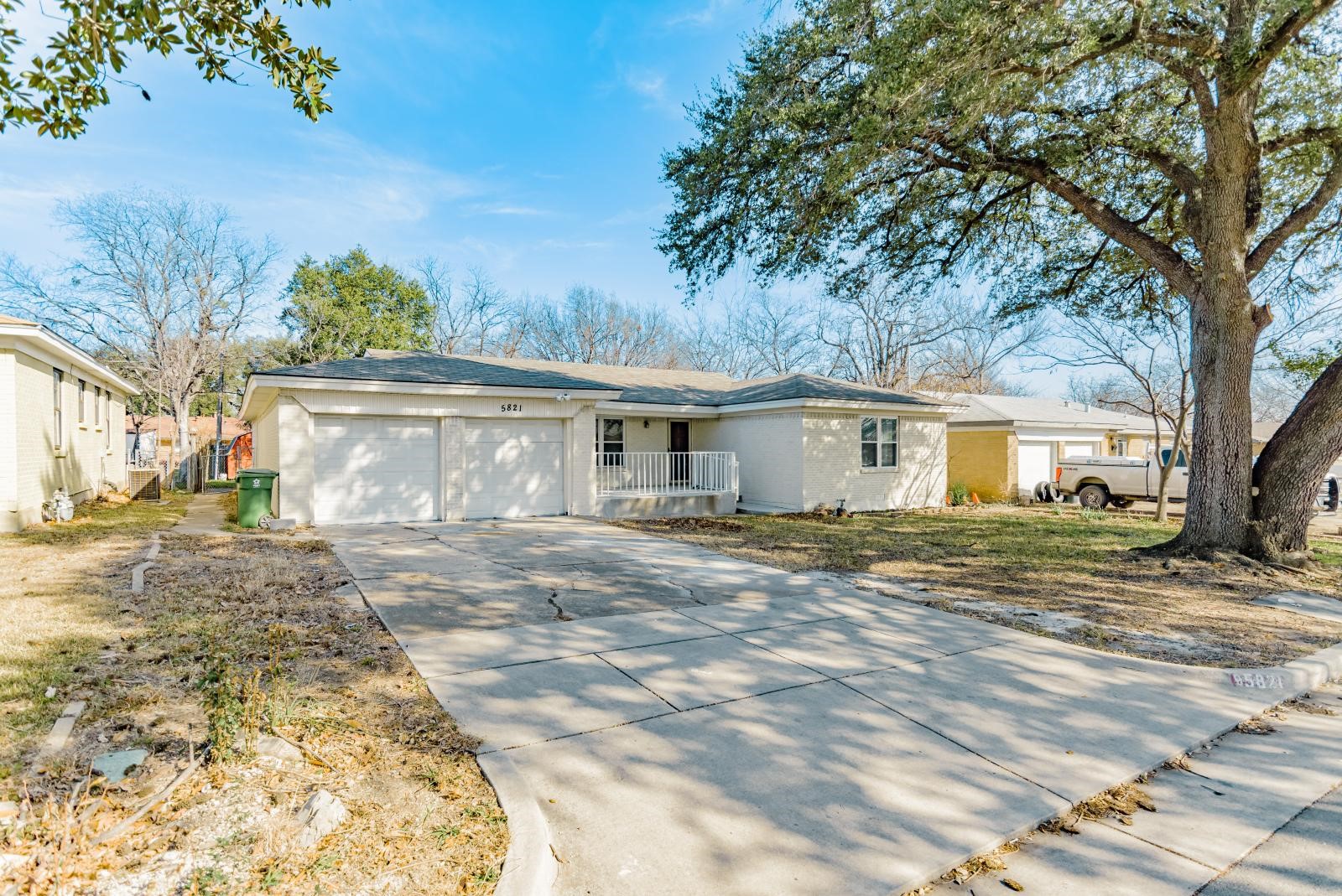 5821 Circular Drive North Richland Hills TX 76117