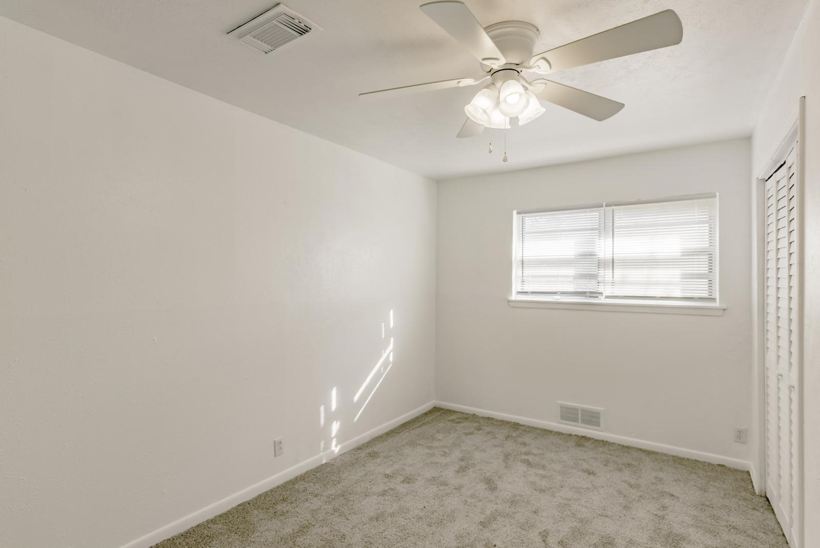 5821 Circular Drive North Richland Hills TX 76117