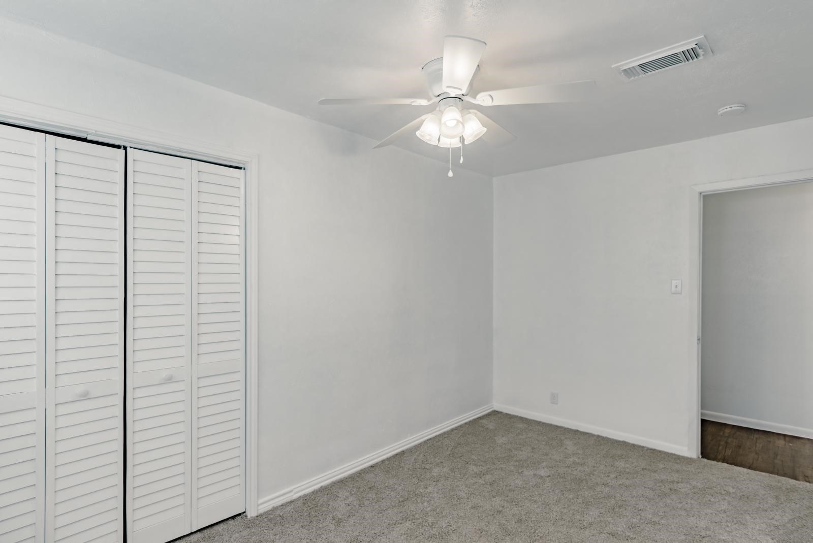 5821 Circular Drive North Richland Hills TX 76117