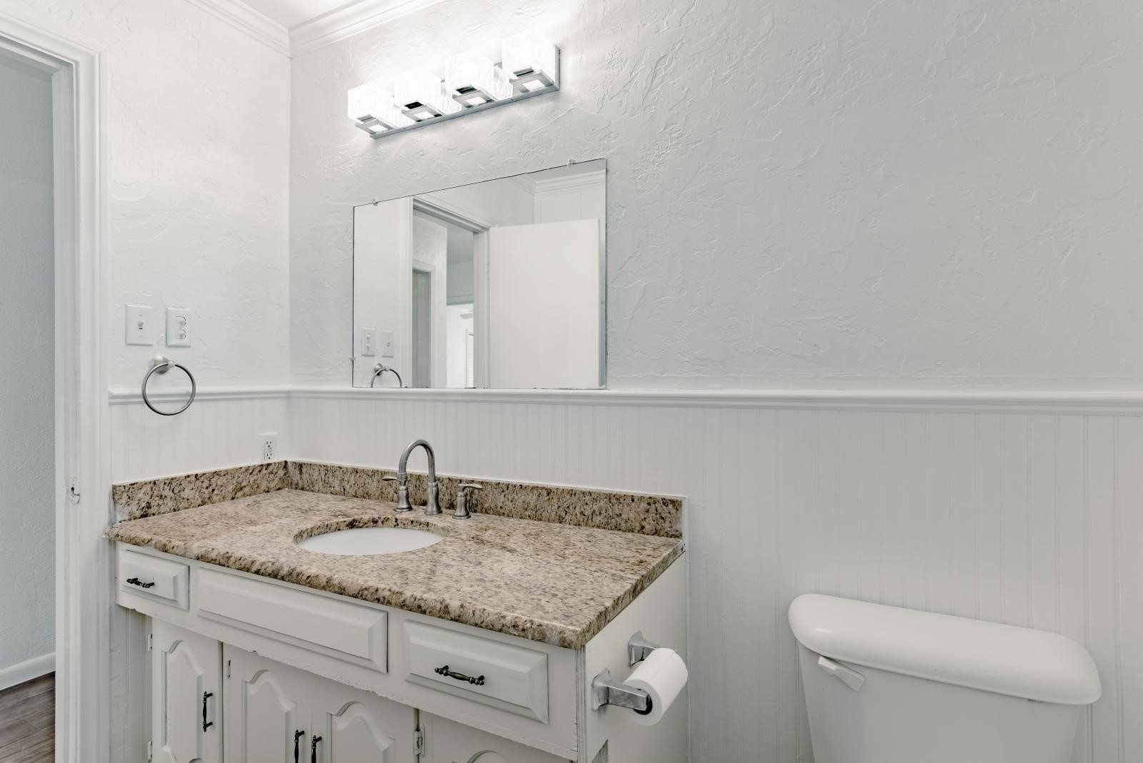 5821 Circular Drive North Richland Hills TX 76117