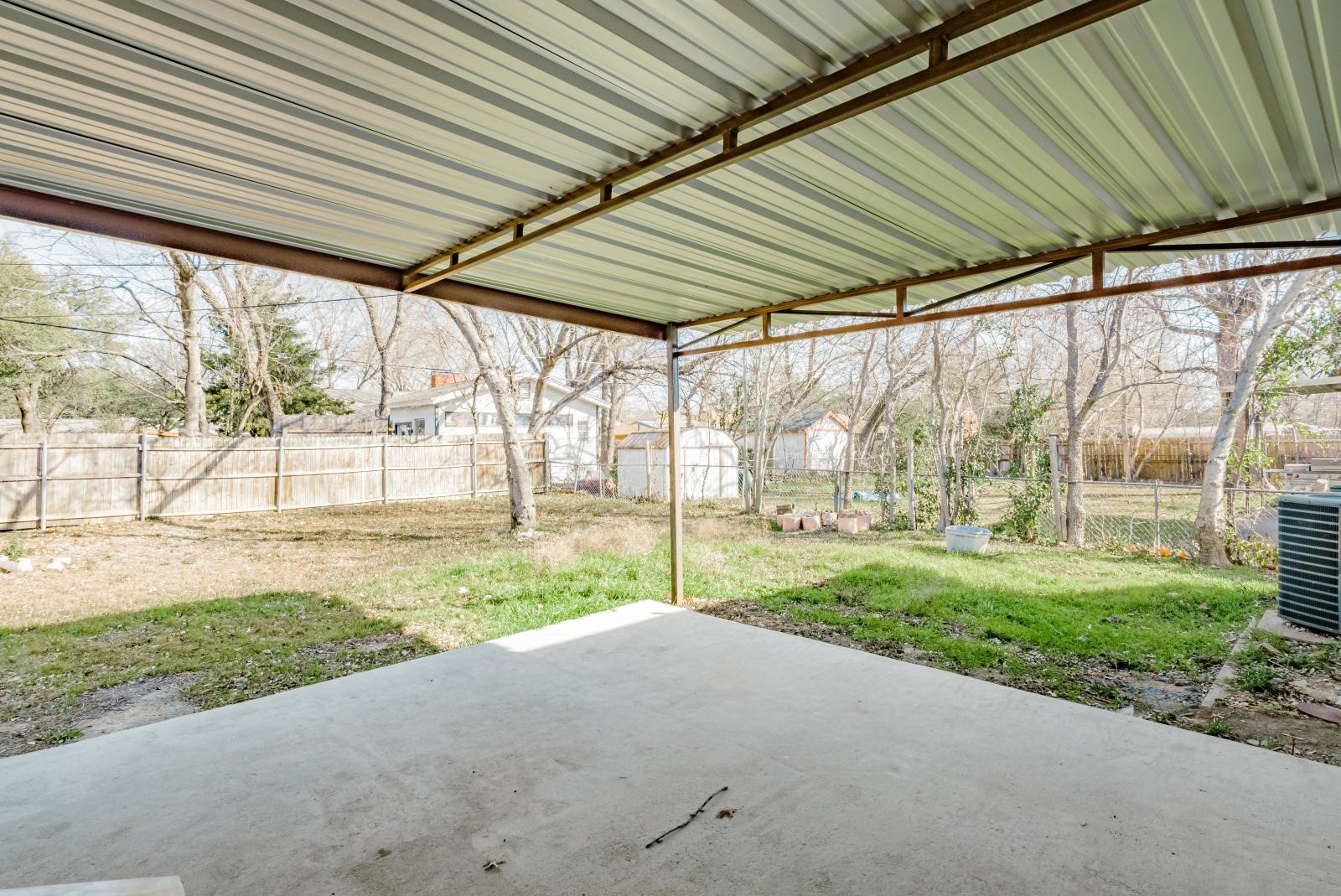 5821 Circular Drive North Richland Hills TX 76117