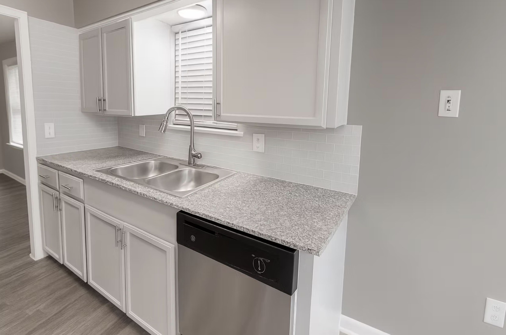 6151 E Mockingbird Lane Dallas TX 75214