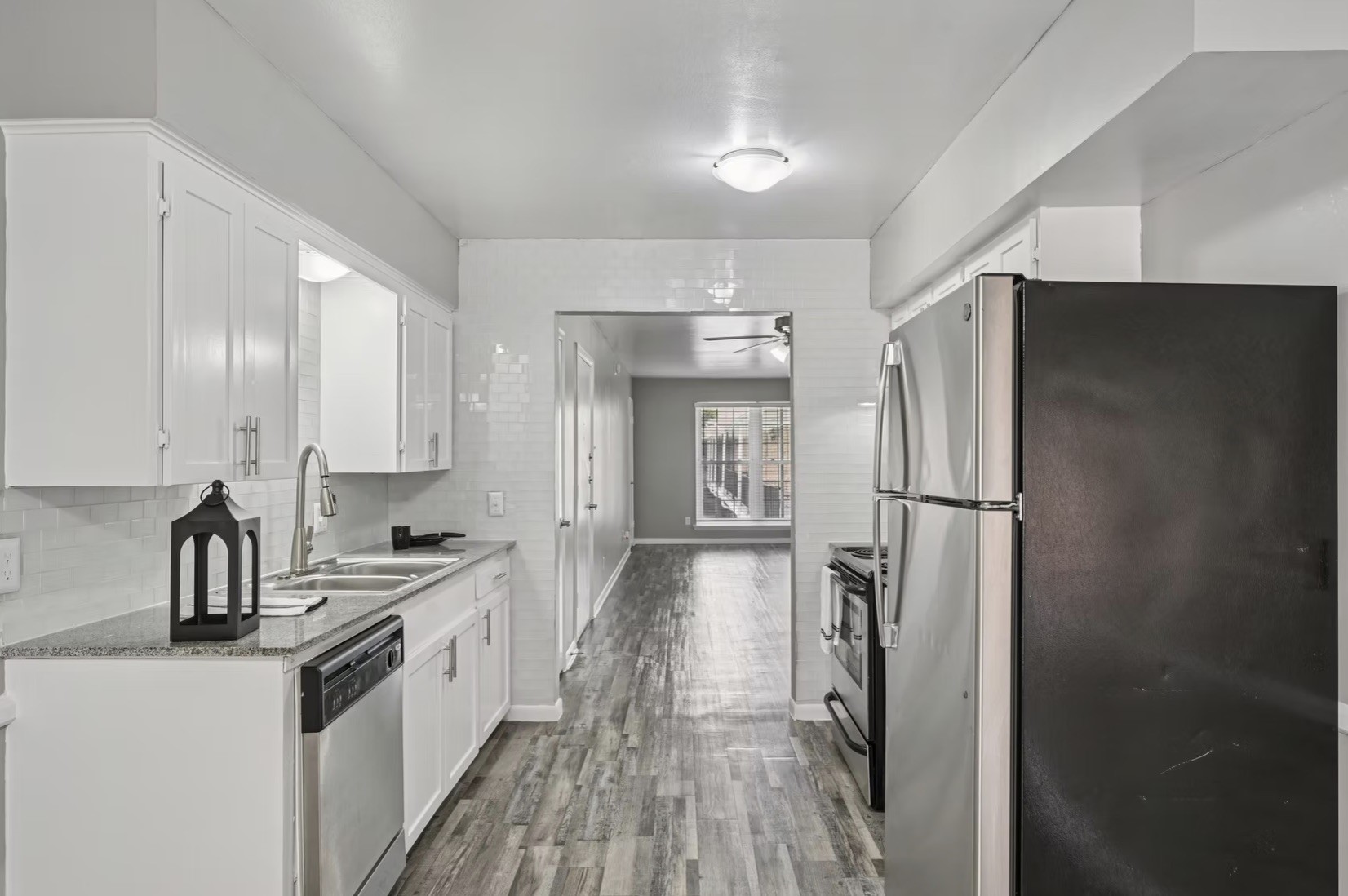 6151 E Mockingbird Lane Dallas TX 75214