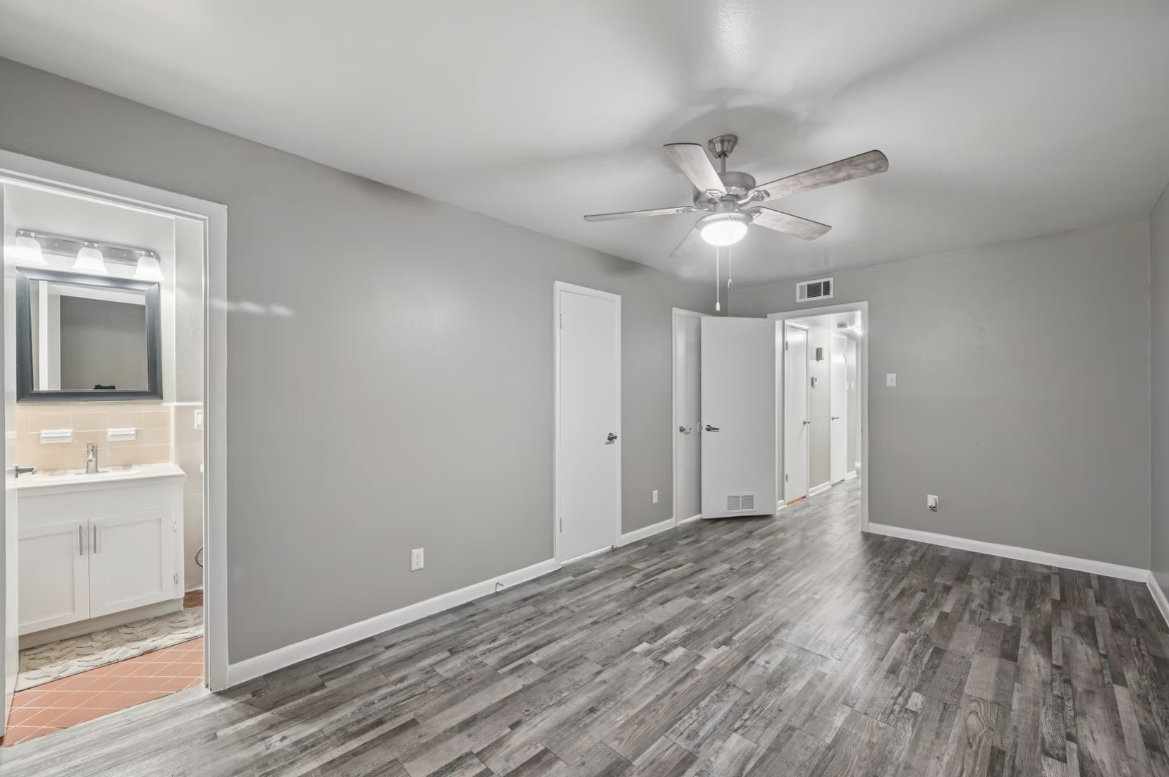 6151 E Mockingbird Lane Dallas TX 75214