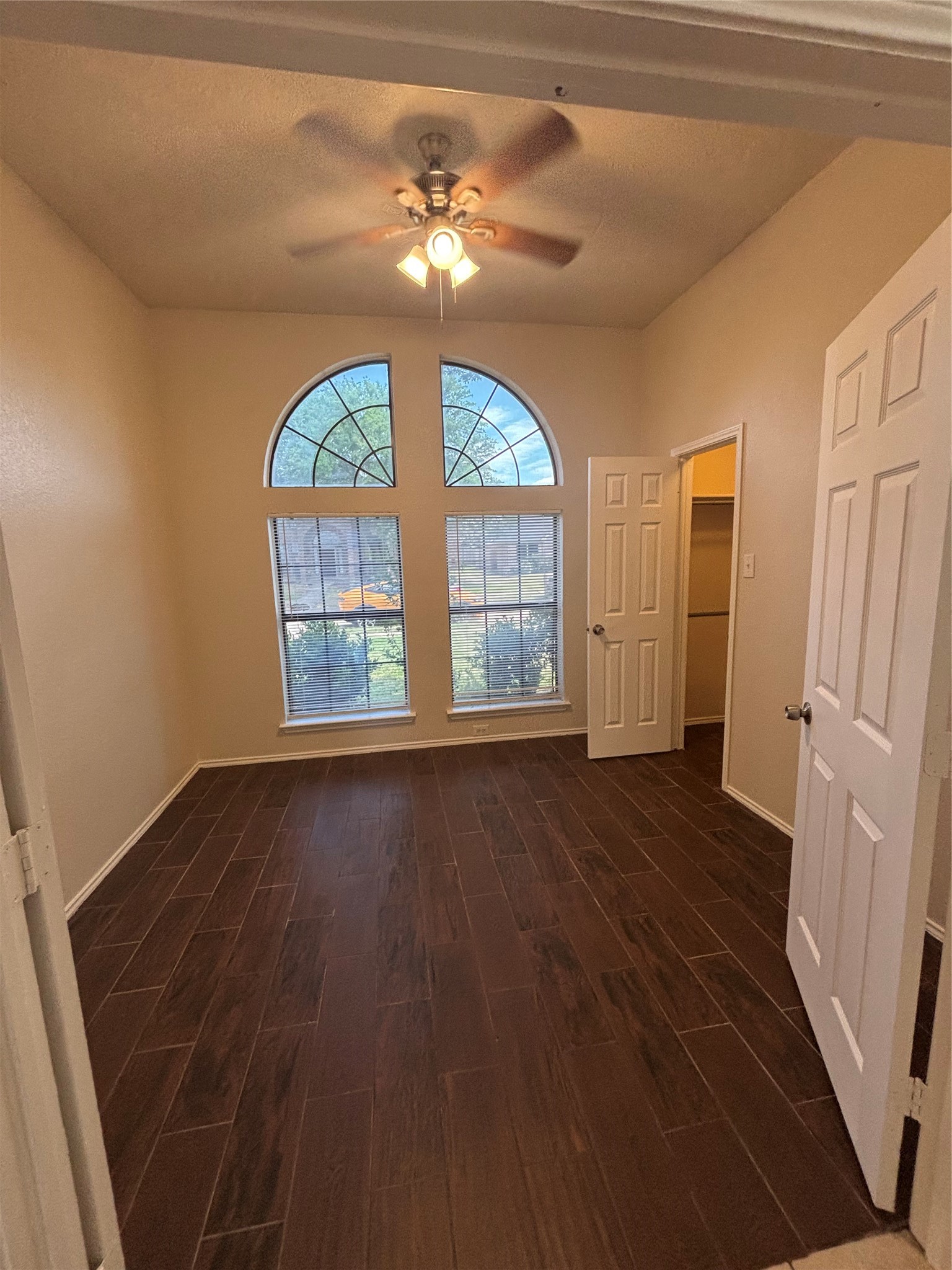 1615 Ariel Drive Mesquite TX 75181