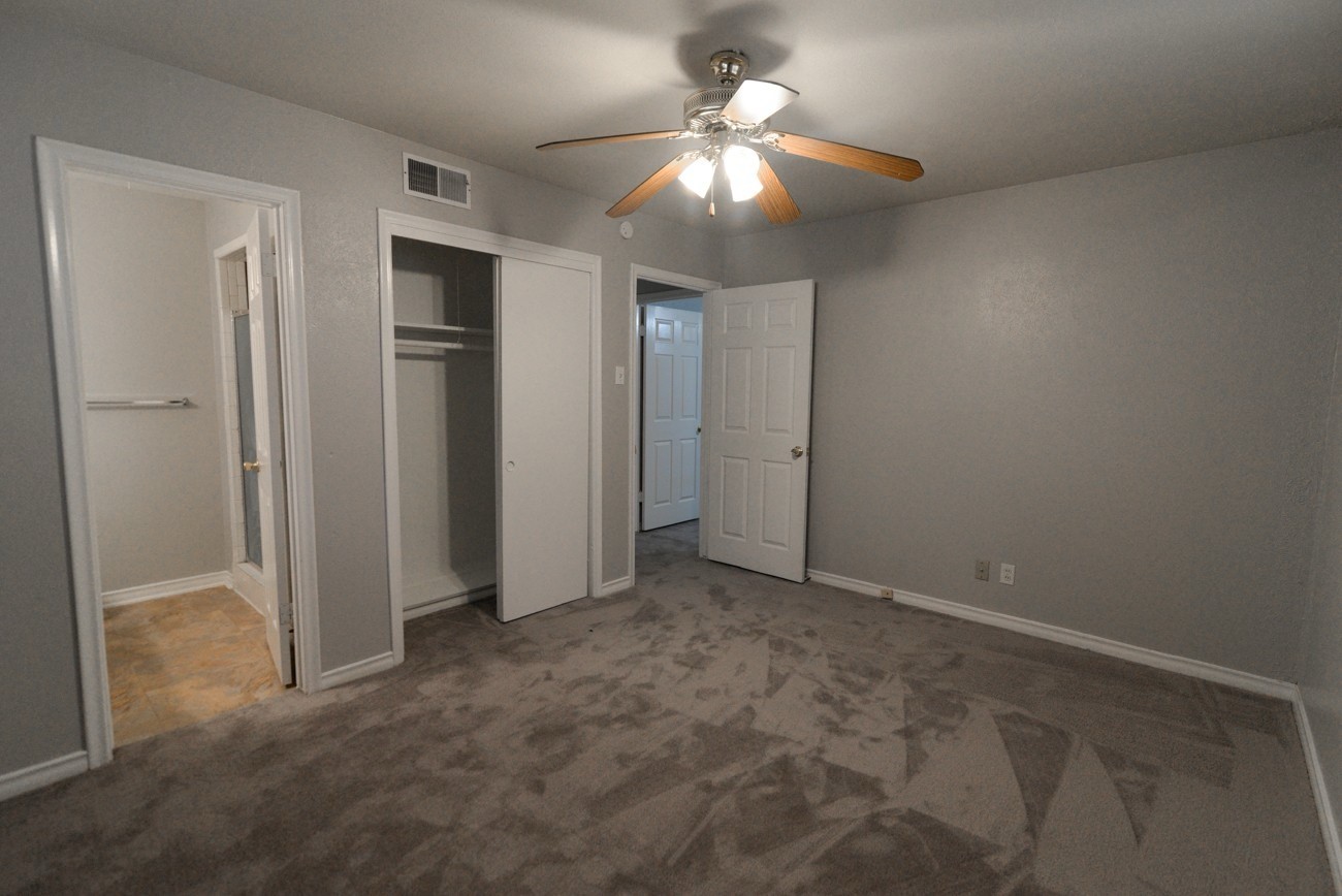 614 N Young Boulevard Desoto TX 75115