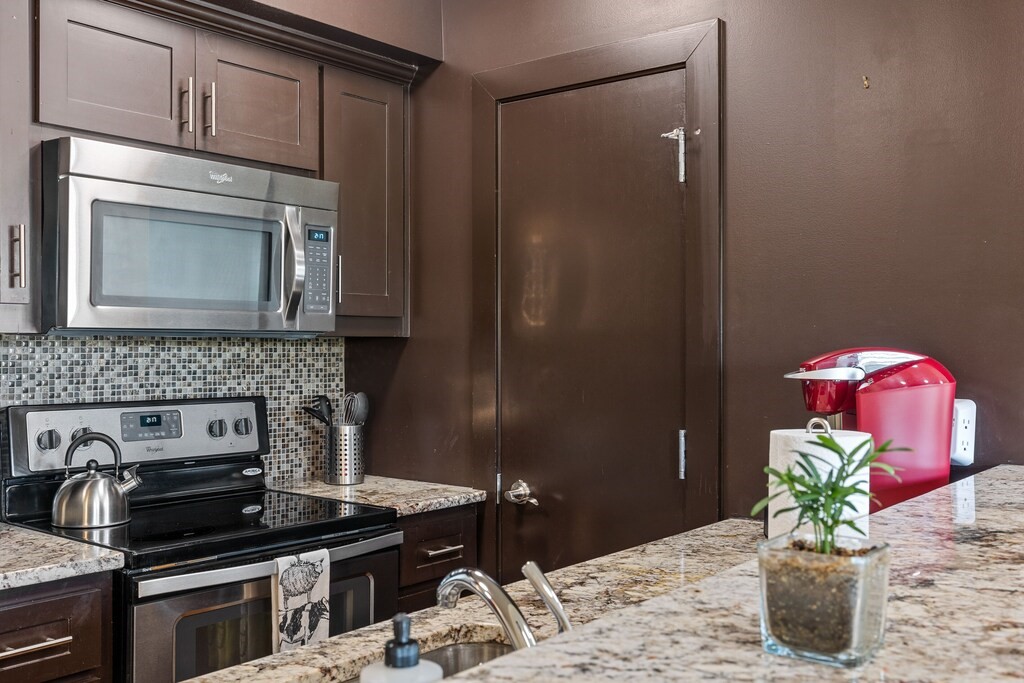 1125 S Jennings Avenue Fort Worth TX 76104