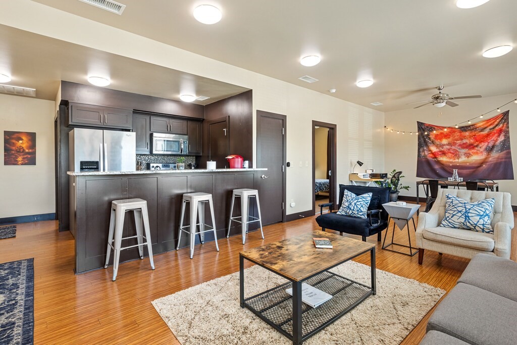1125 S Jennings Avenue Fort Worth TX 76104