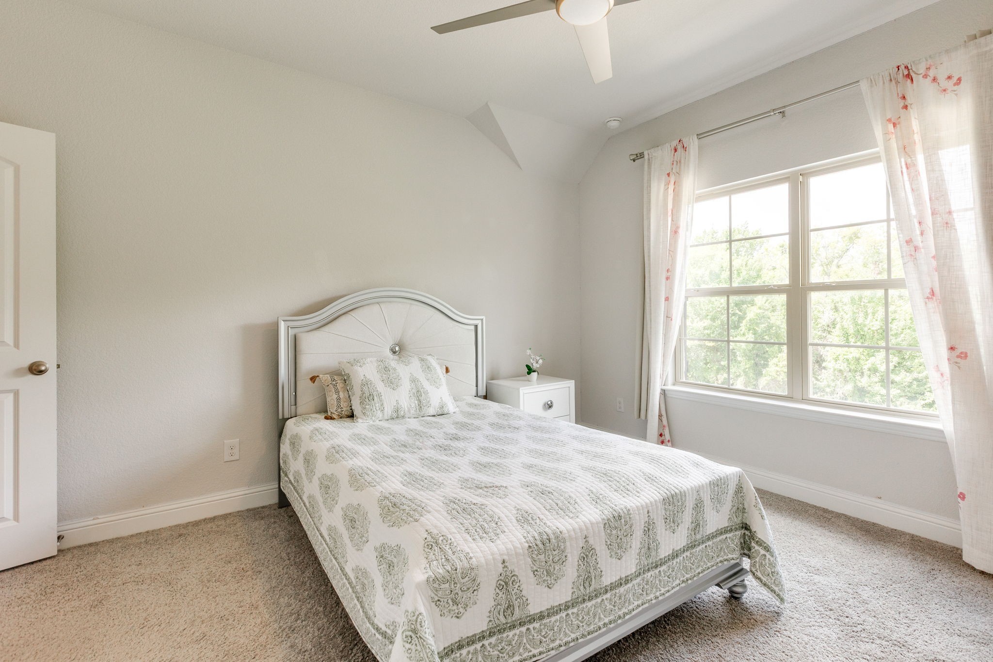 5605 Acoma Lane Mckinney TX 75070