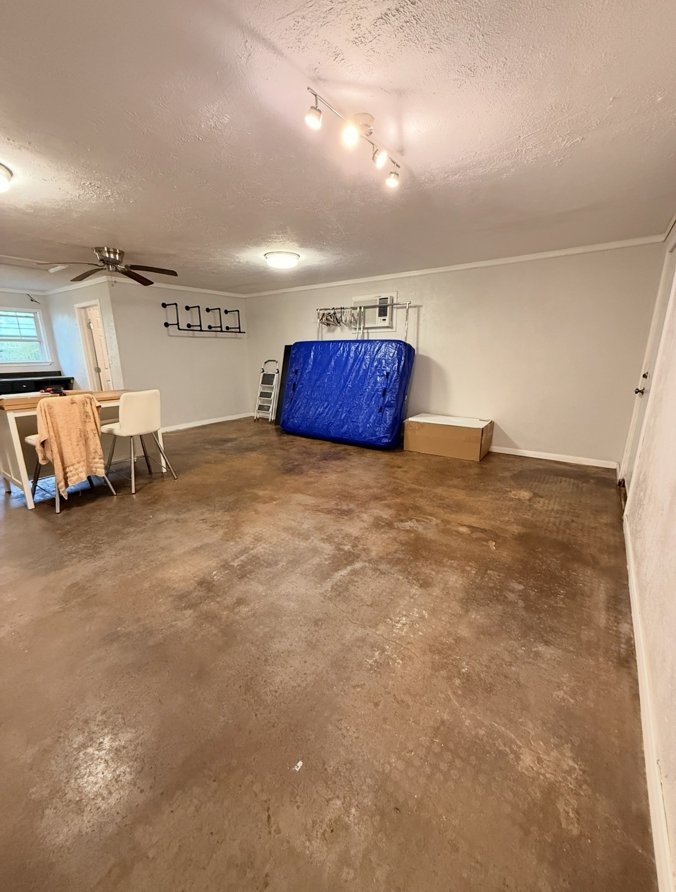 3331 Urban Avenue Dallas TX 75227