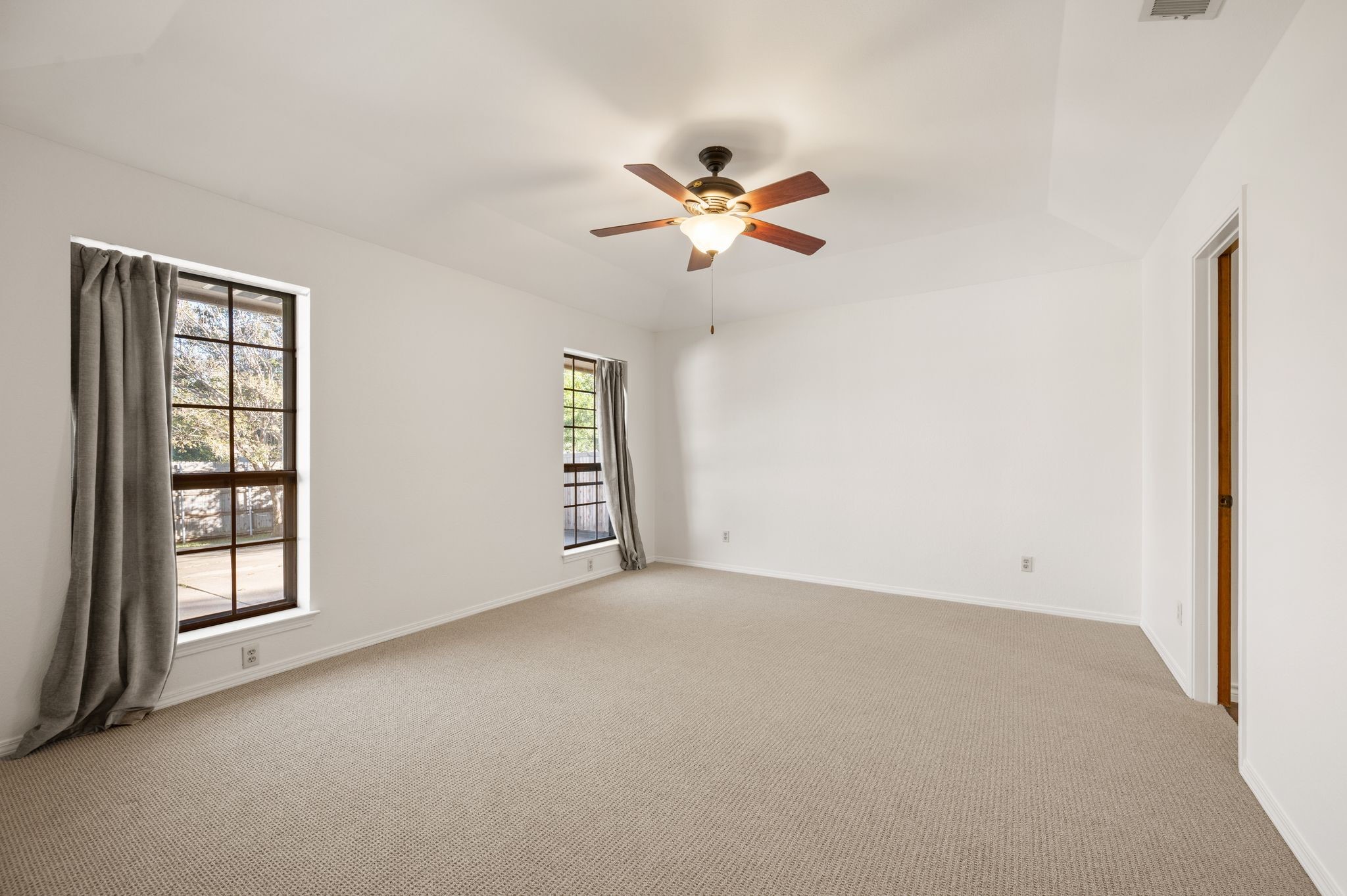507 Crestview Drive Grapevine TX 76051