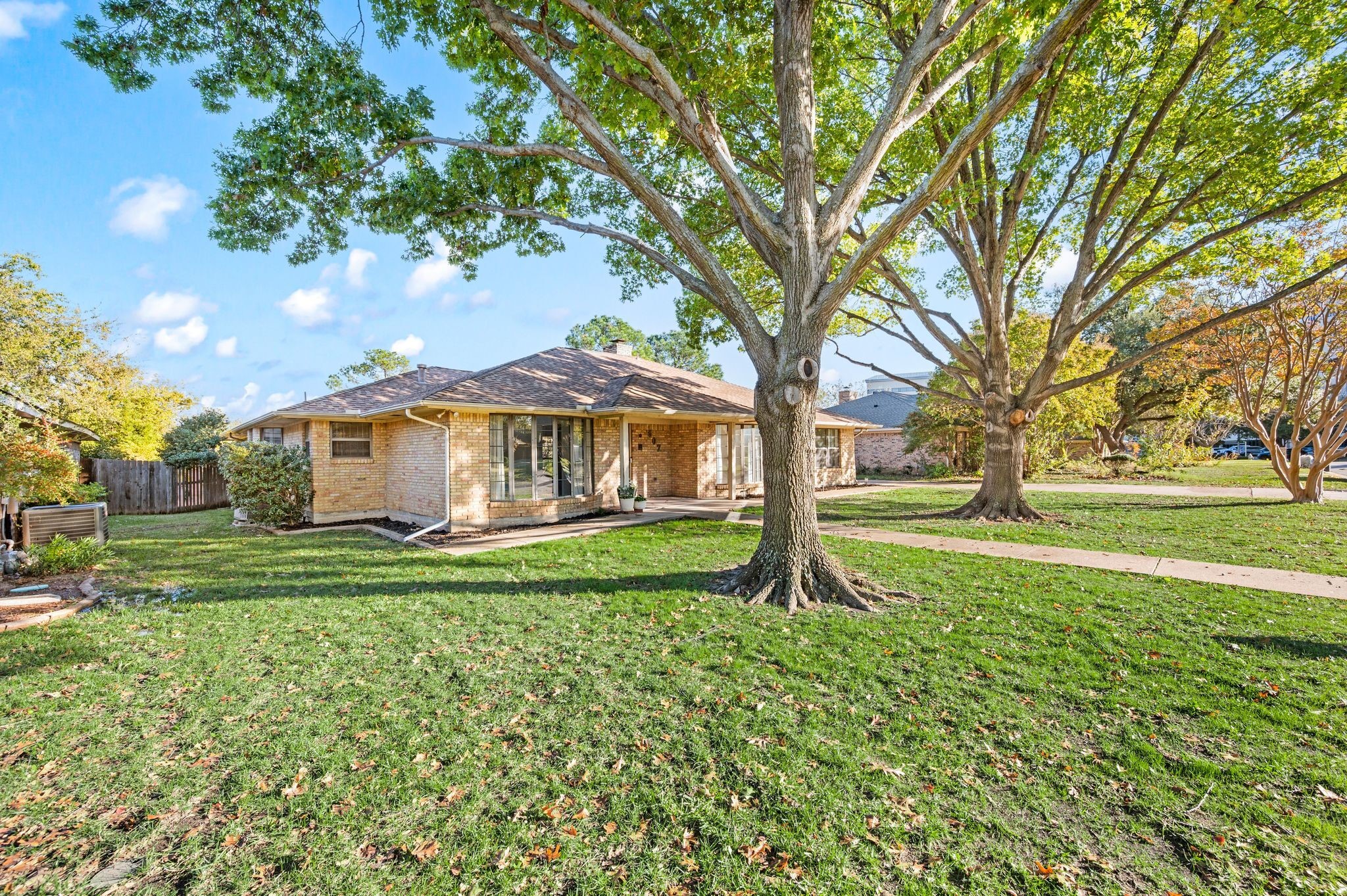 507 Crestview Drive Grapevine TX 76051