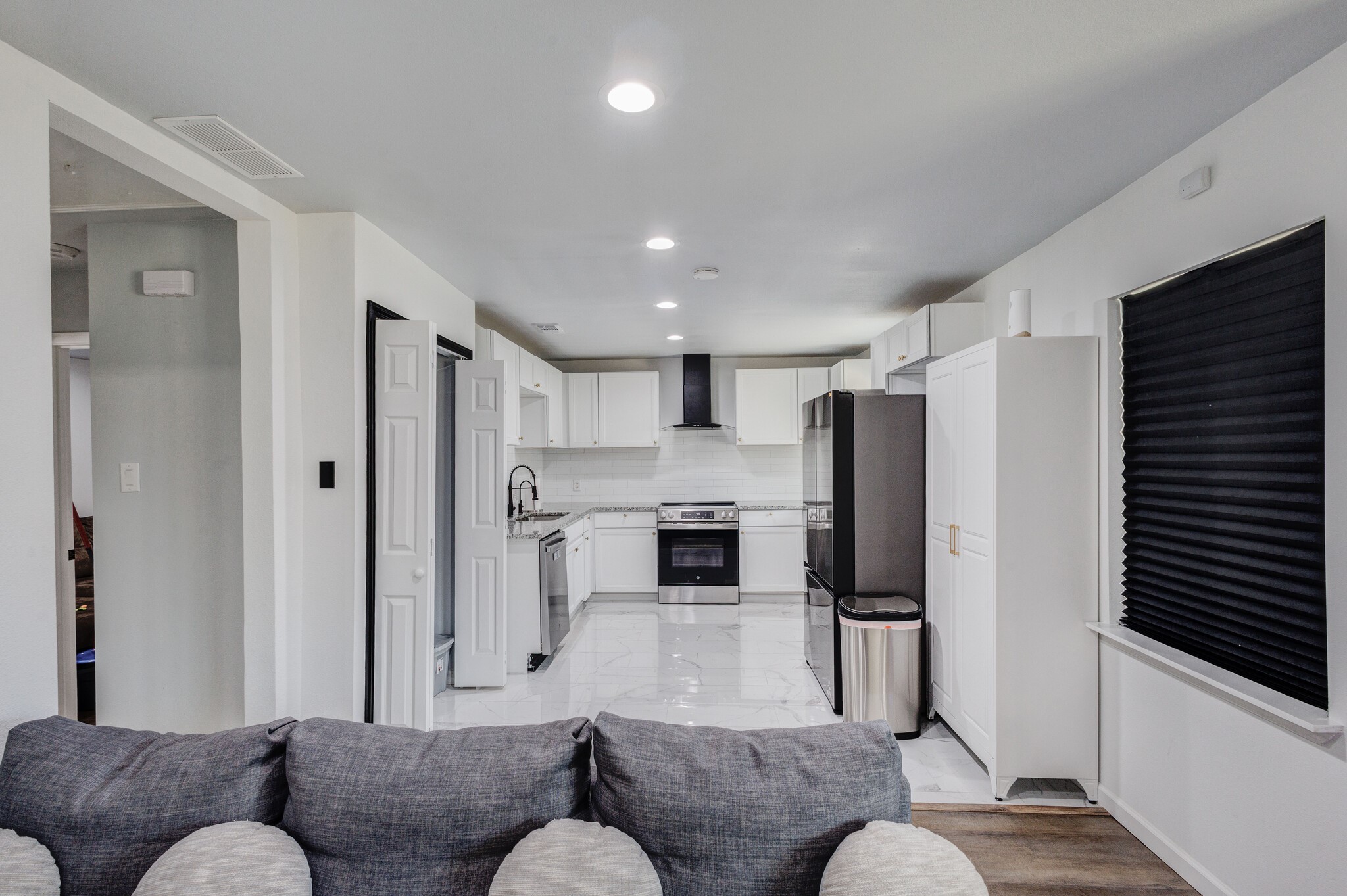 709 SW Dallas Street Grand Prairie TX 75051