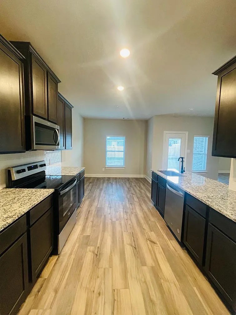 312 Lone Wolf Trail Fort Worth TX 76120