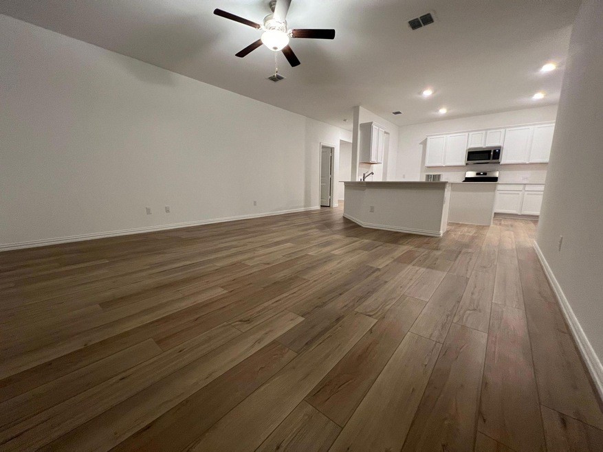 312 Lone Wolf Trail Fort Worth TX 76120