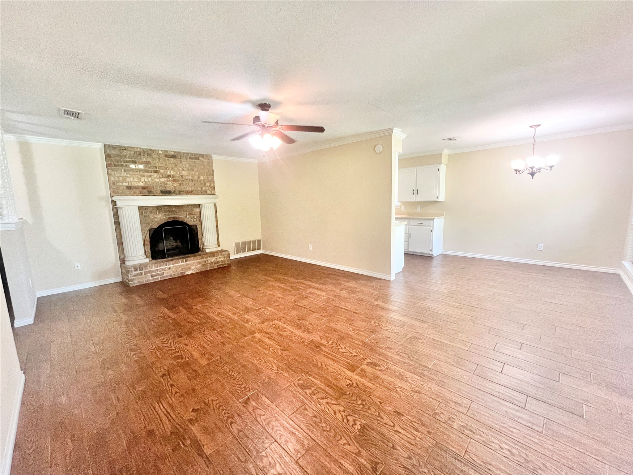 1703 Pecan Park Drive Arlington TX 76012