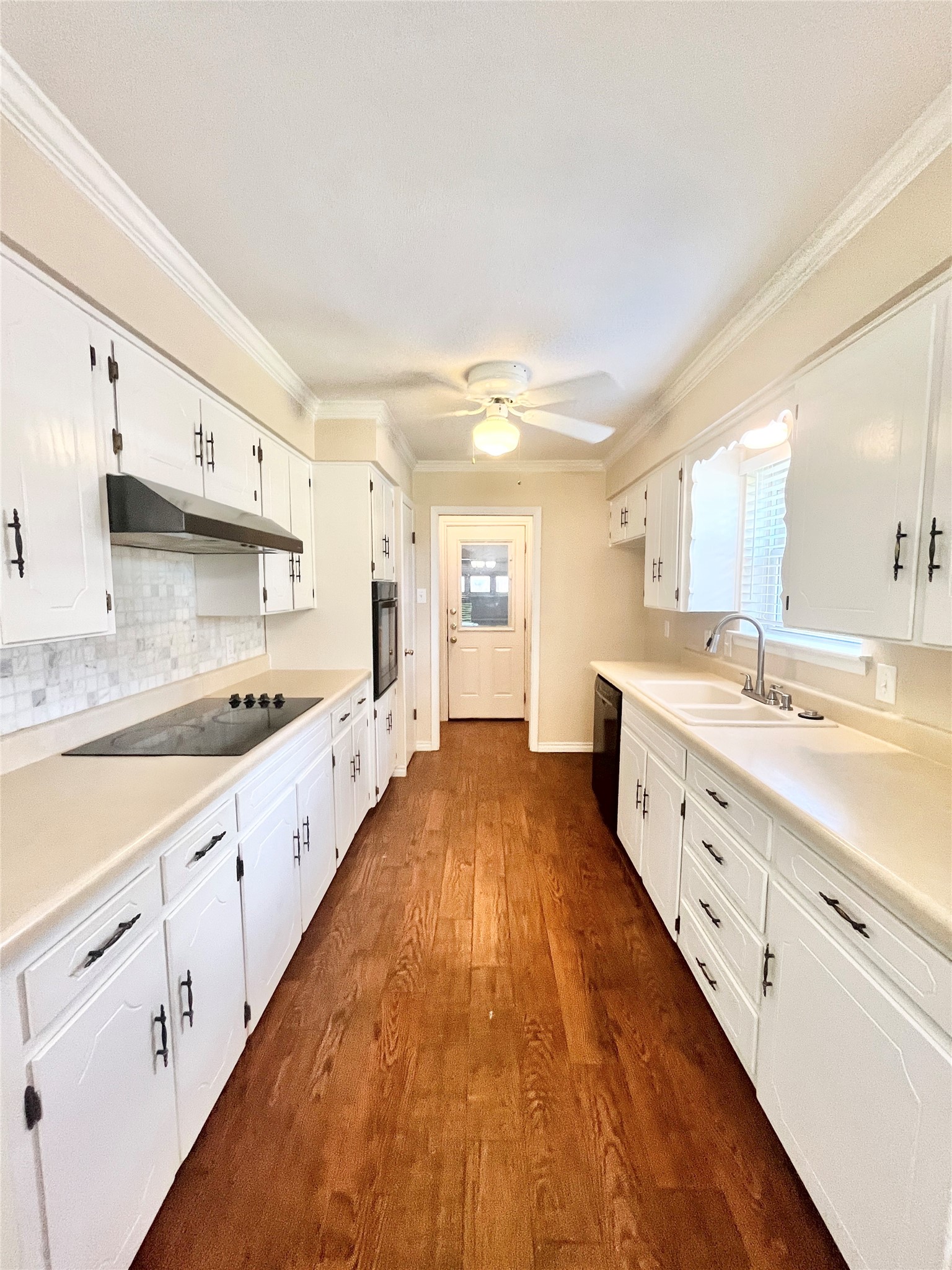 1703 Pecan Park Drive Arlington TX 76012