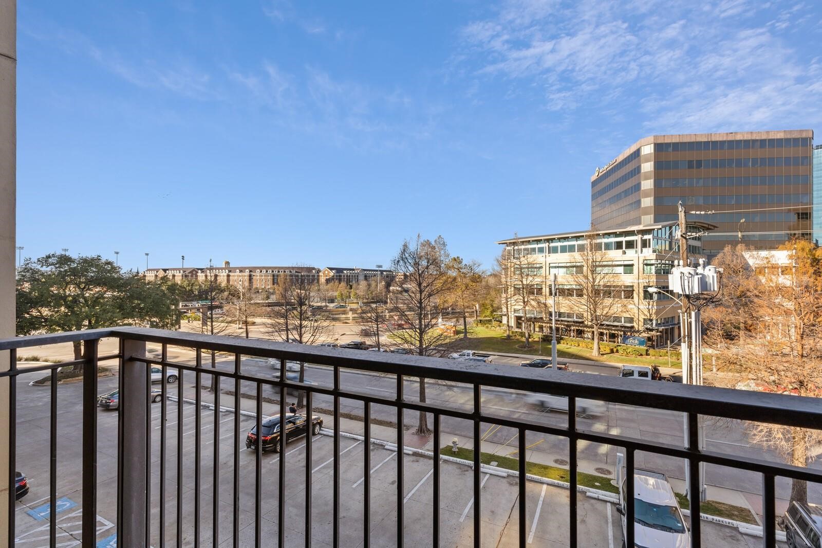 5320 E Mockingbird Lane Dallas TX 75206