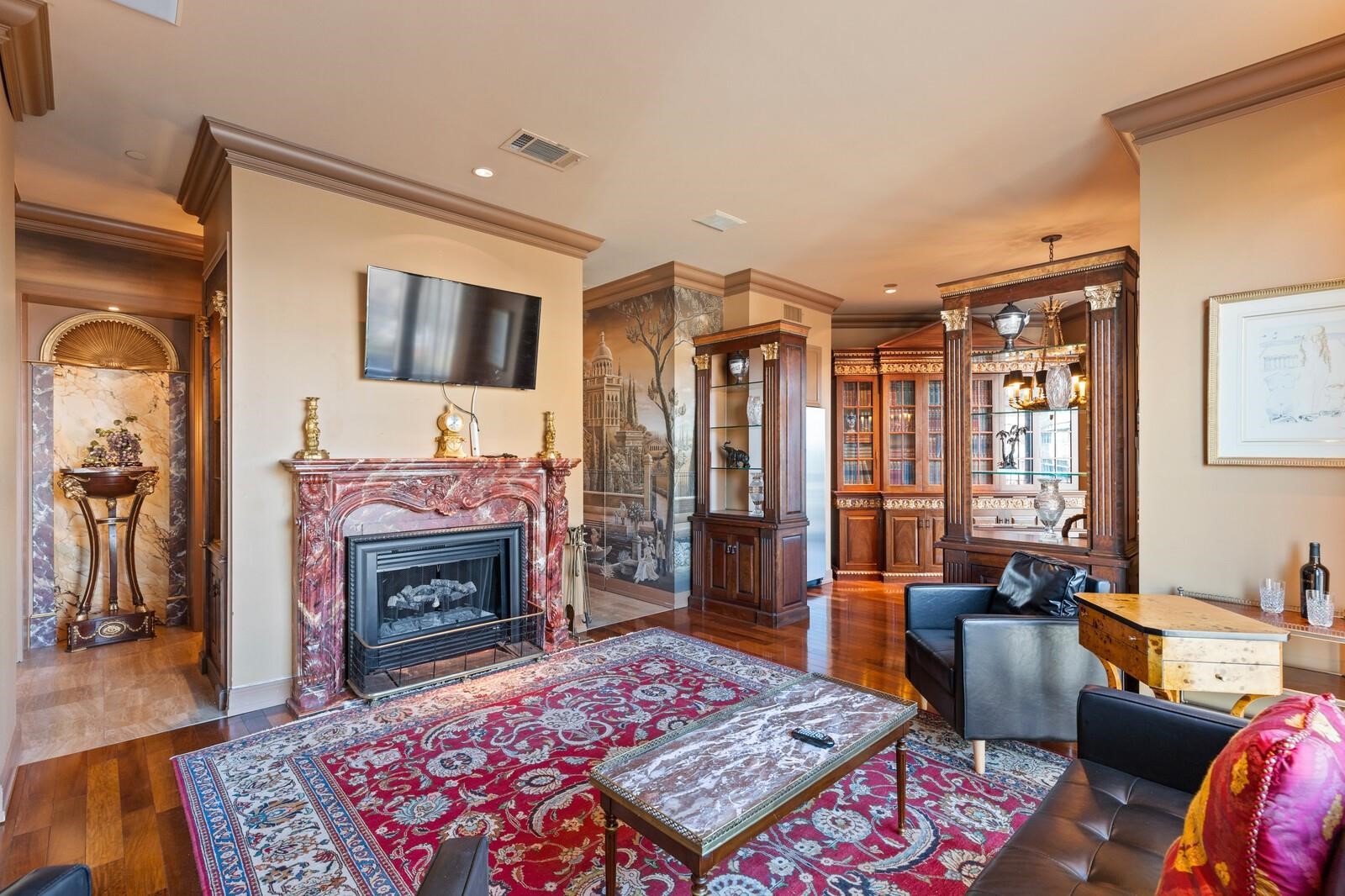 5320 E Mockingbird Lane Dallas TX 75206